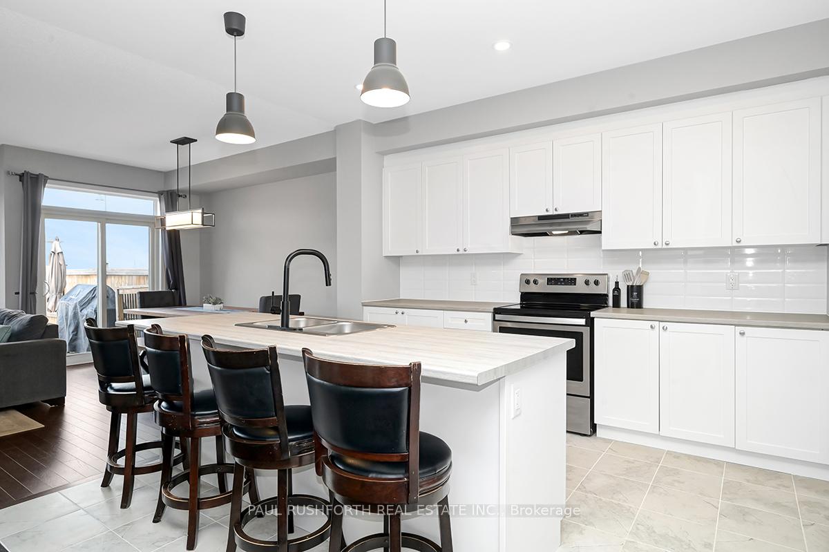 Photo 11 of 128 Riddell Road, Carleton Place — HOMEH