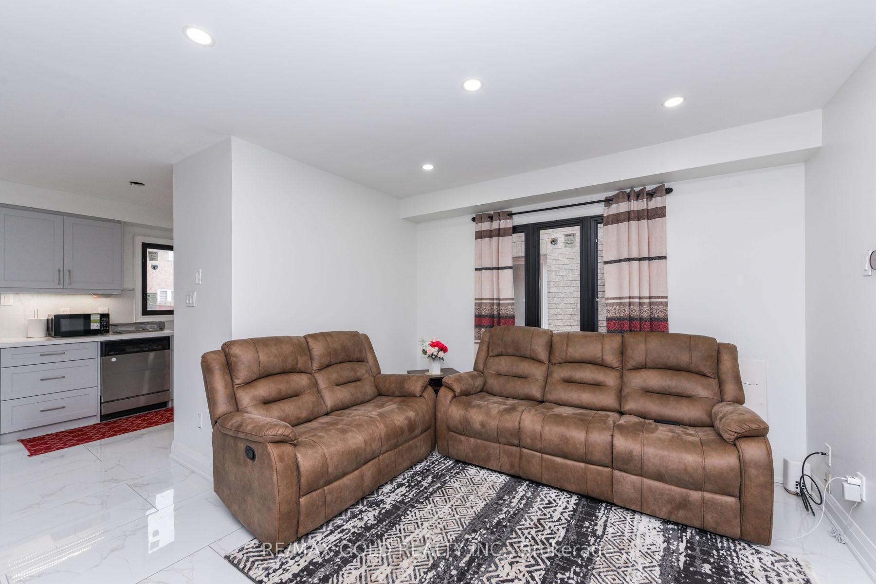 Photo 9 of 17 Penguin Lane, Brampton, Sandringham-Wellington — HOMEH