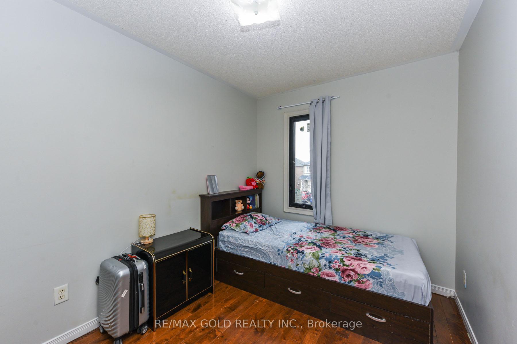 Photo 19 of 17 Penguin Lane, Brampton, Sandringham-Wellington — HOMEH