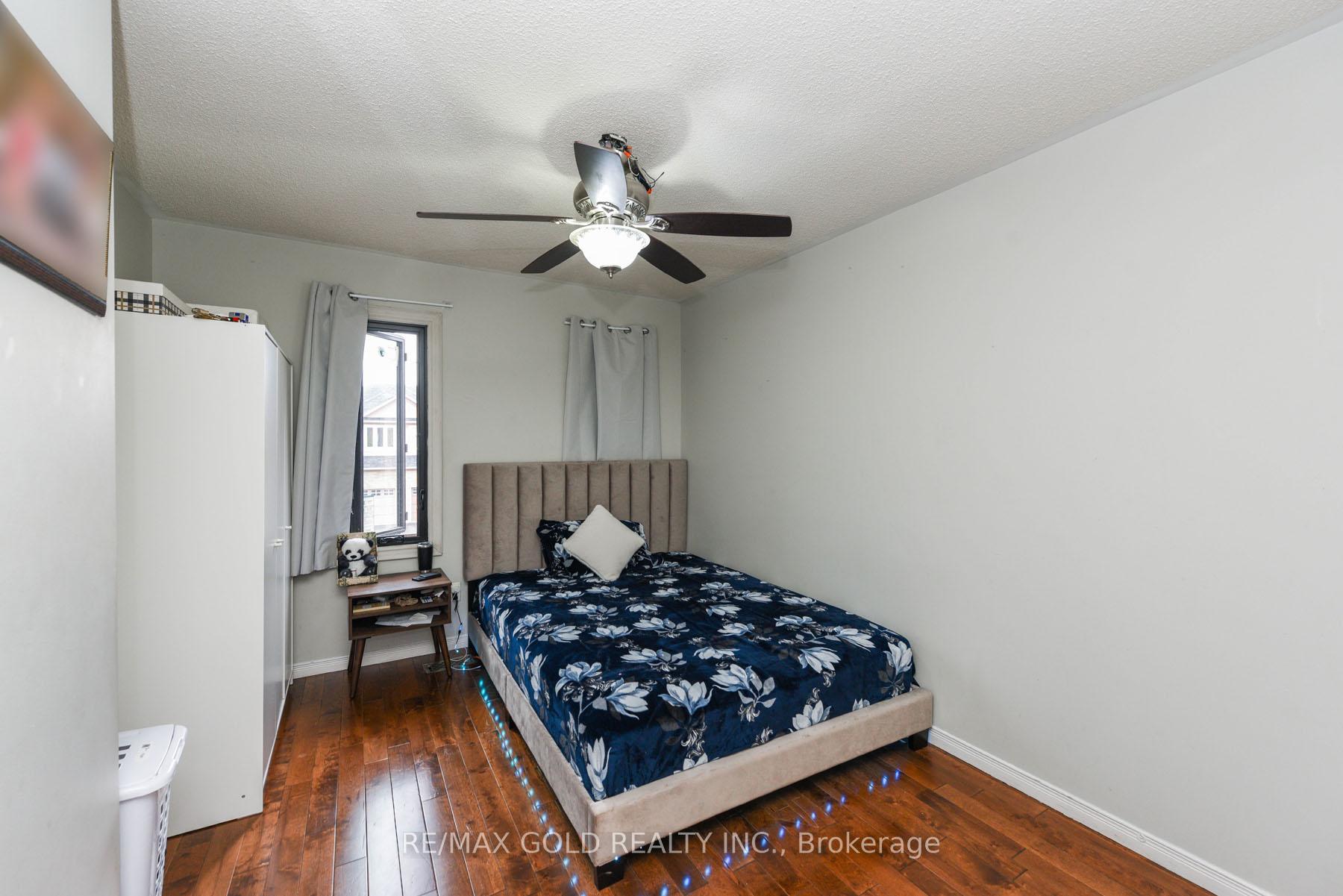 Photo 23 of 17 Penguin Lane, Brampton, Sandringham-Wellington — HOMEH