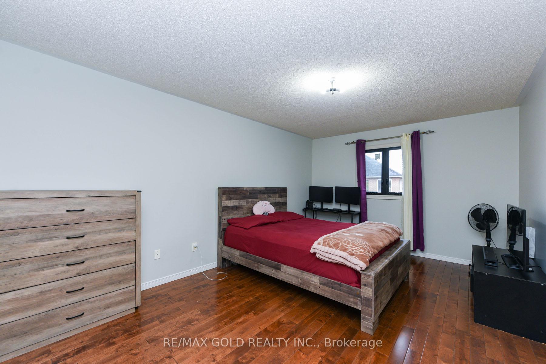 Photo 26 of 17 Penguin Lane, Brampton, Sandringham-Wellington — HOMEH
