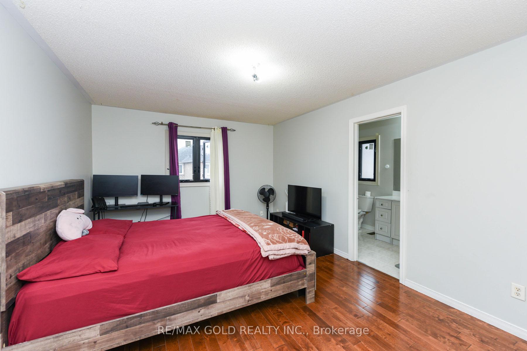 Photo 28 of 17 Penguin Lane, Brampton, Sandringham-Wellington — HOMEH