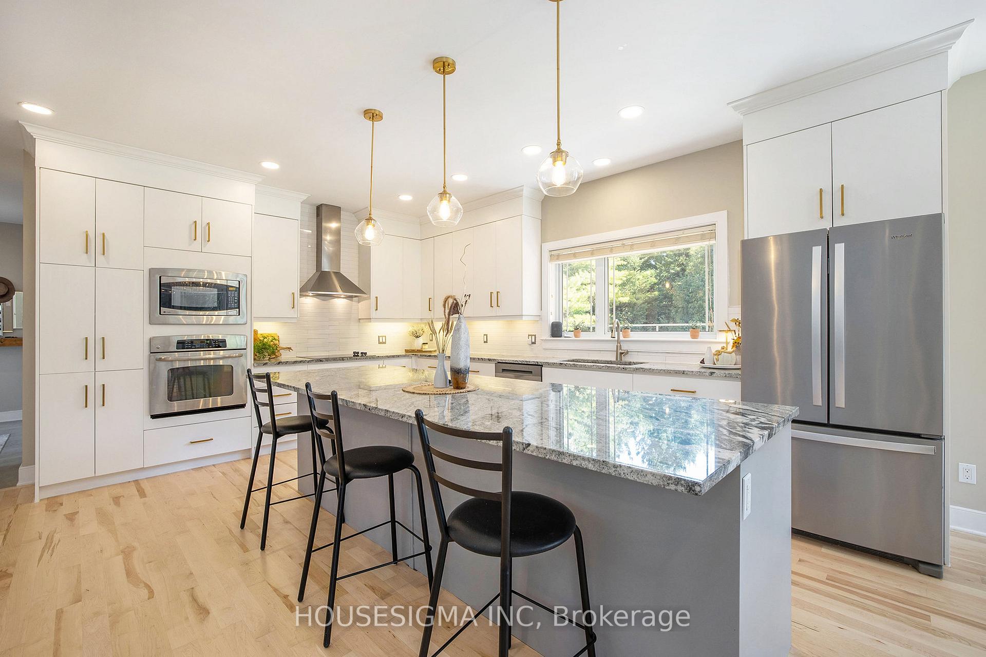 Photo 11 of 7 Canadian Drive, Ottawa, Remainder of Stittsville & Area — HOMEH