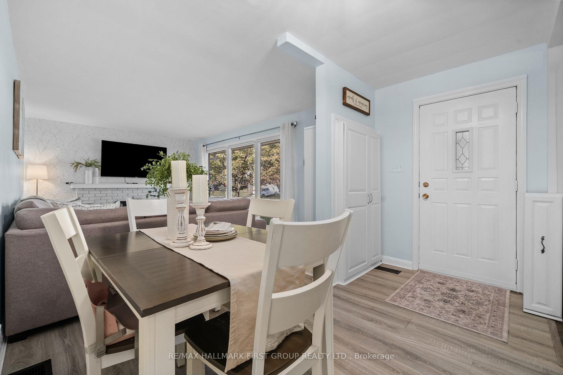 Photo 15 of 37 Elizabeth Crescent, Belleville, Belleville Ward — HOMEH