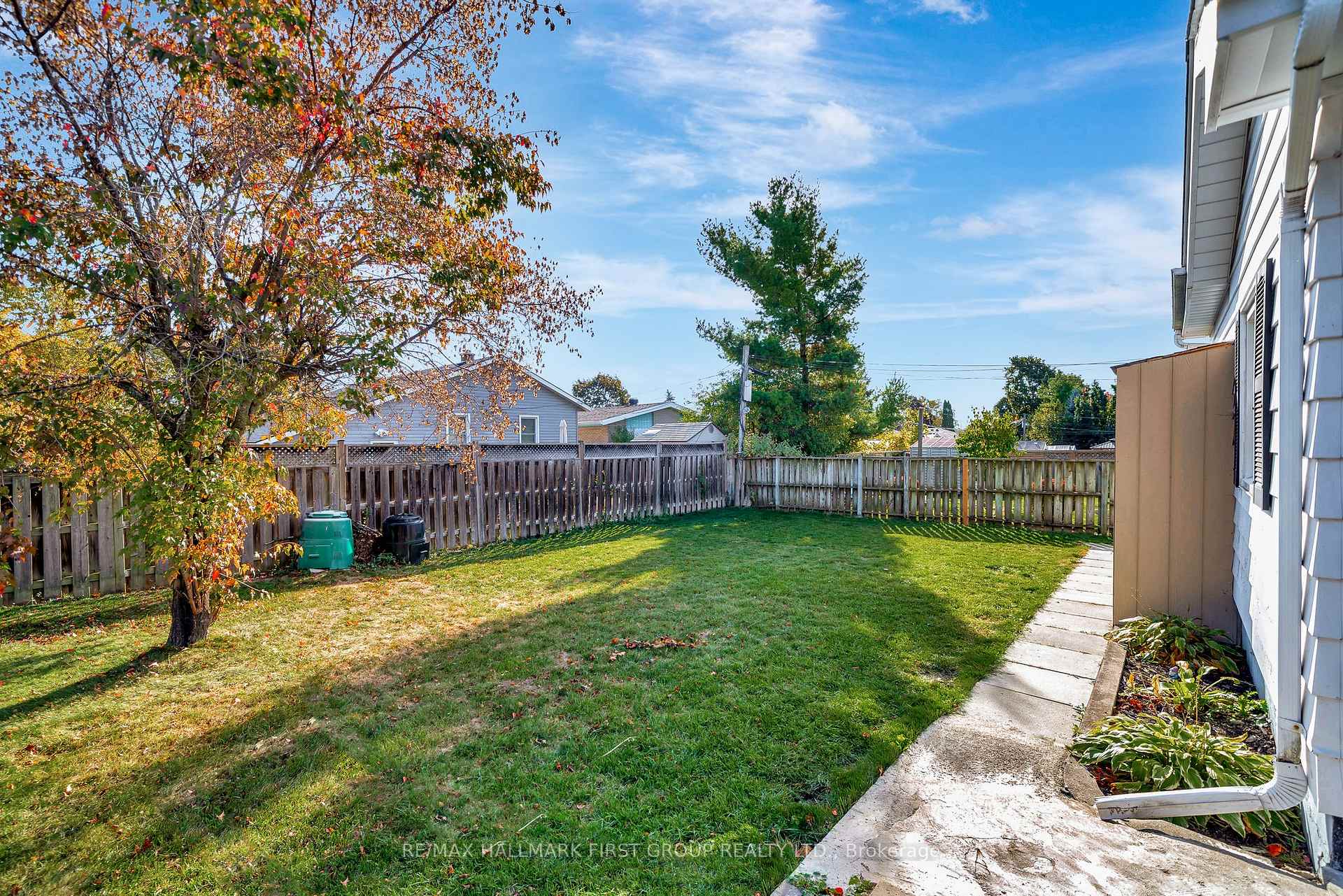 Photo 47 of 37 Elizabeth Crescent, Belleville, Belleville Ward — HOMEH