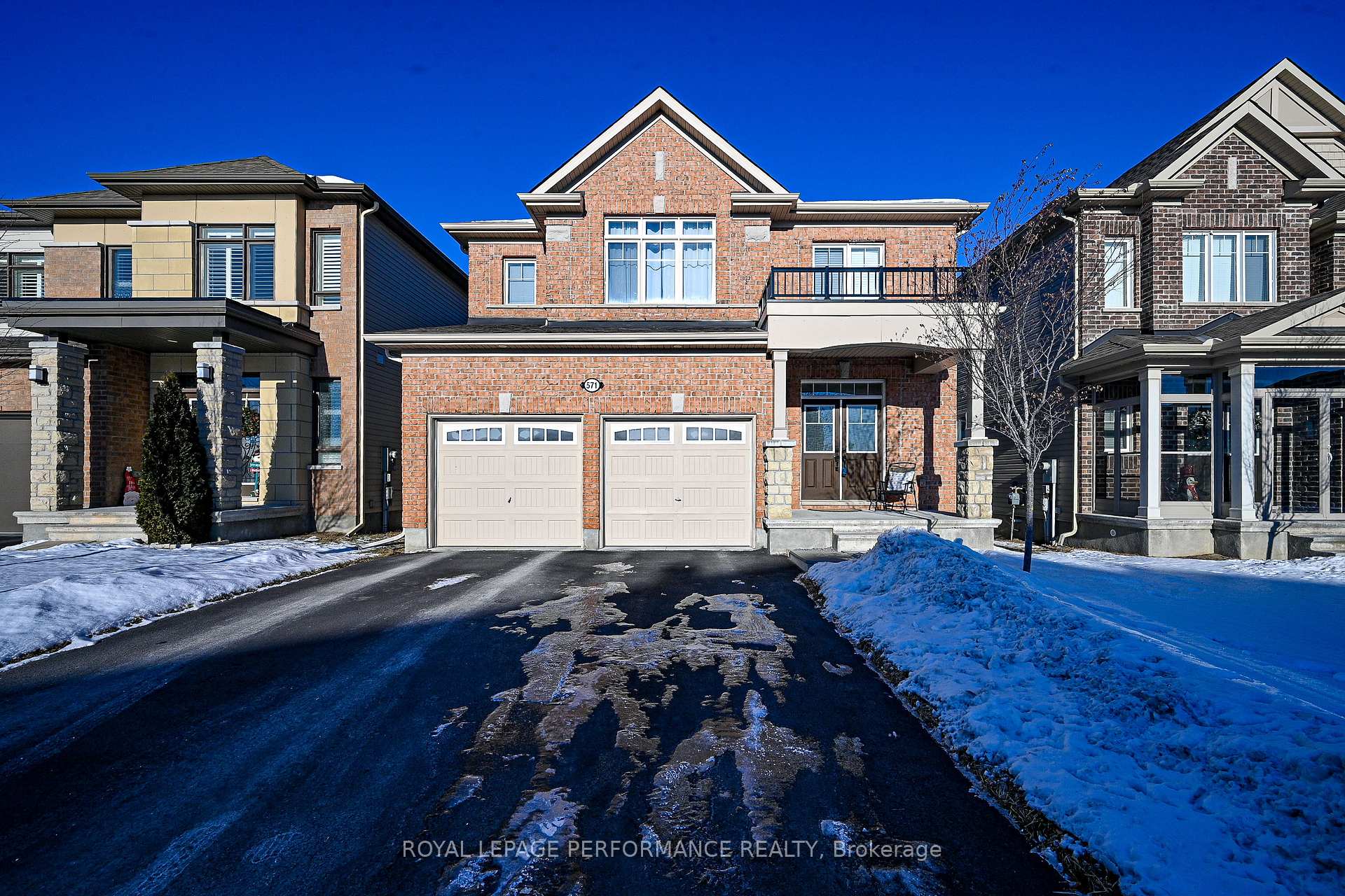 Front of 571 Parade Drive