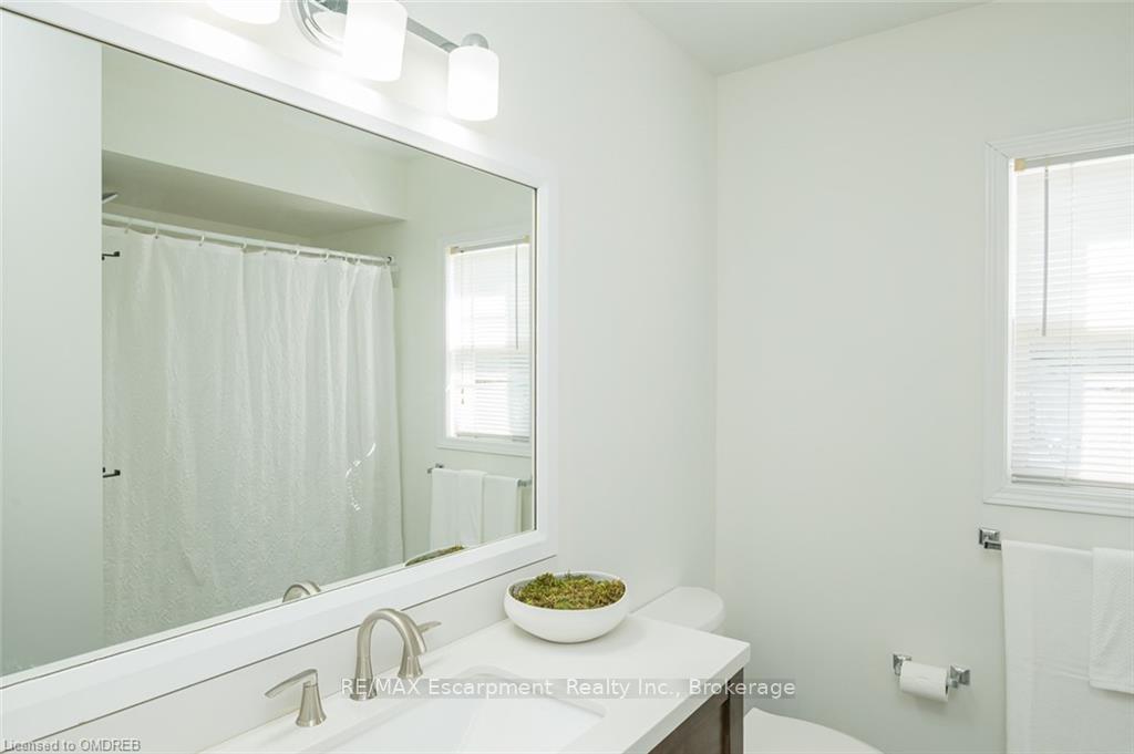 Photo 23 of 24 Willver Drive, St. Catharines, Port Weller — HOMEH