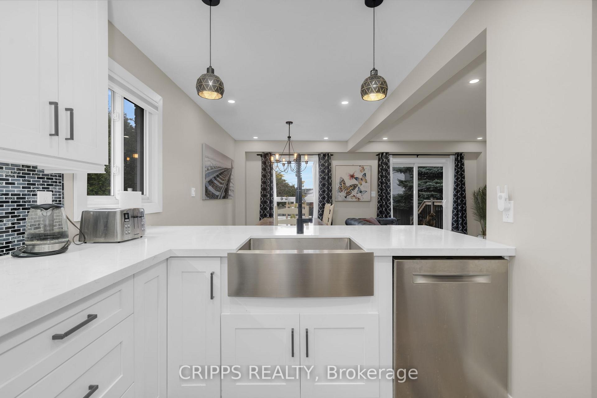Photo 9 of 53 Hadden Crescent, Barrie, Cundles East — HOMEH
