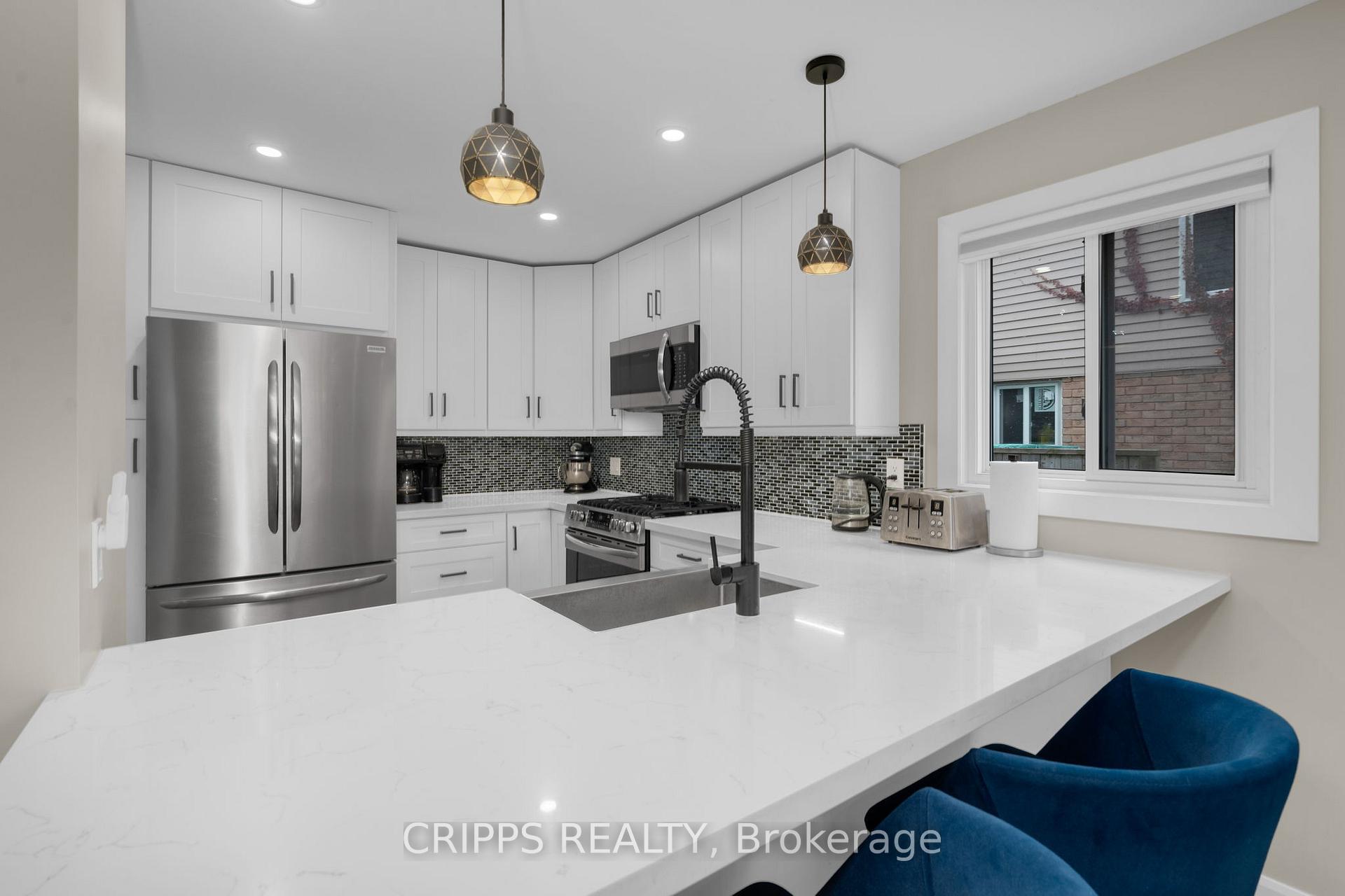 Photo 10 of 53 Hadden Crescent, Barrie, Cundles East — HOMEH