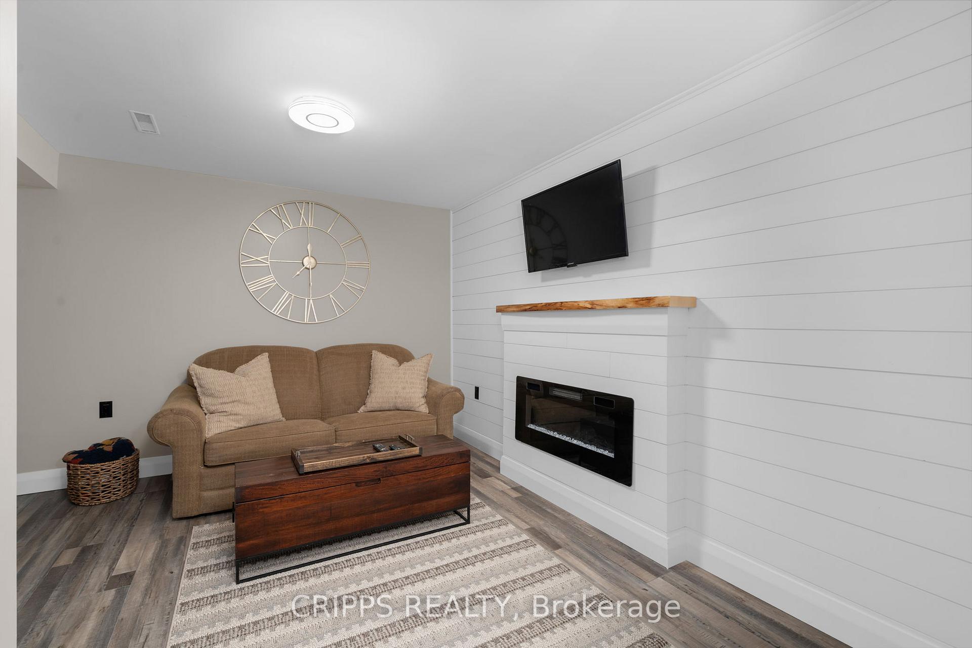 Photo 20 of 53 Hadden Crescent, Barrie, Cundles East — HOMEH
