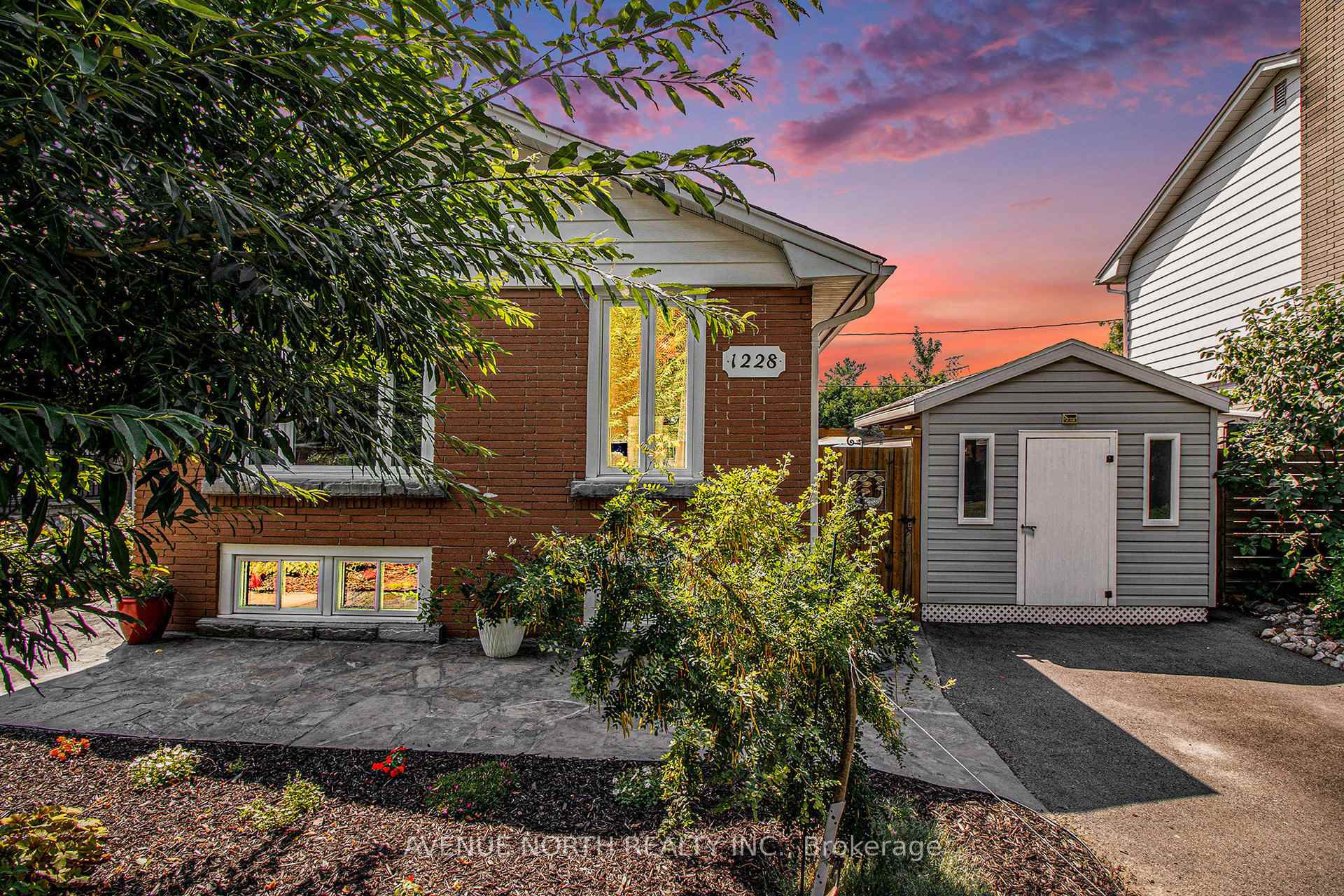 Photo 1 of 1228 Amesbrooke Drive, Ottawa, Copeland Park — HOMEH
