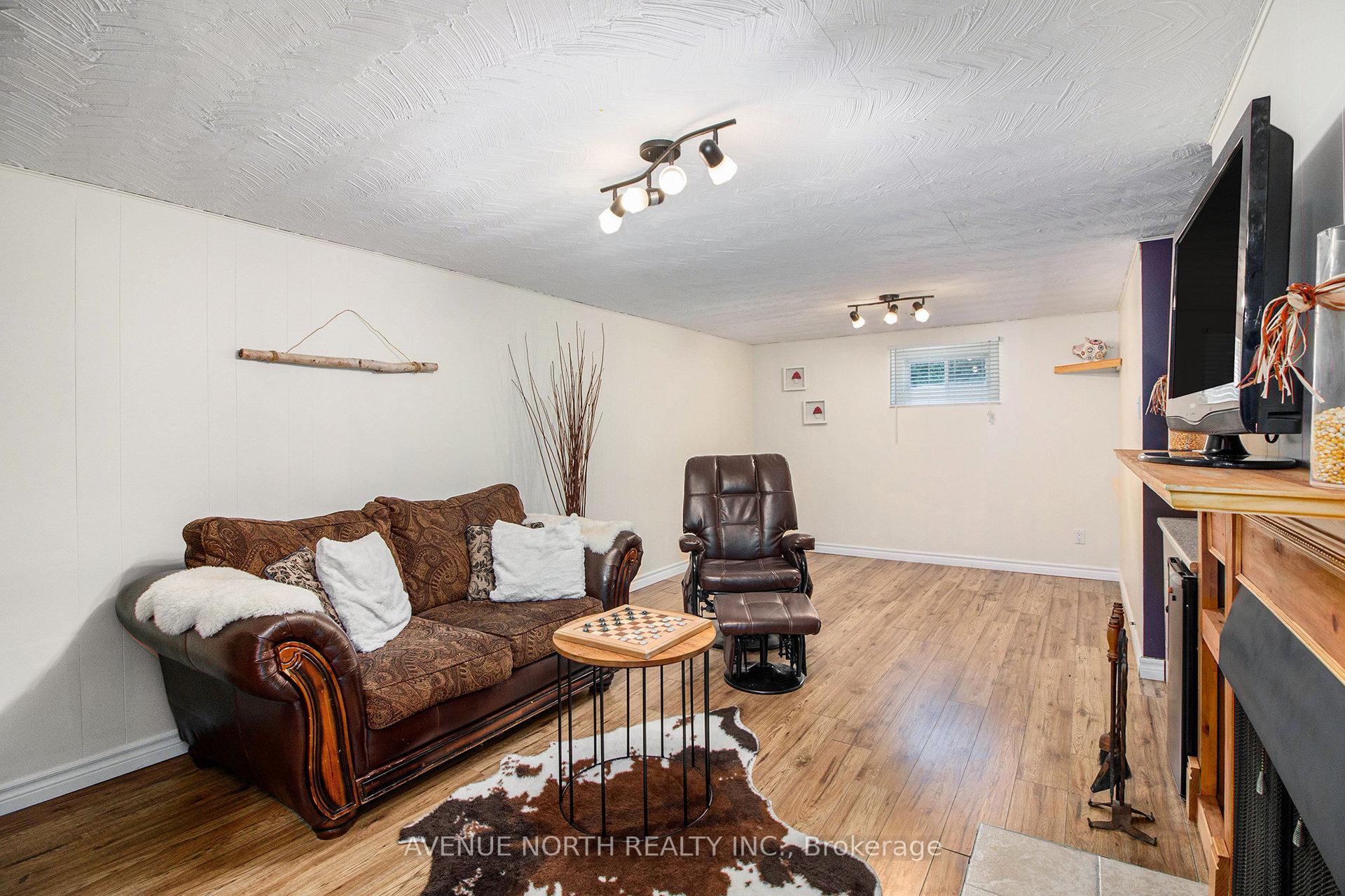 Photo 24 of 1228 Amesbrooke Drive, Ottawa, Copeland Park — HOMEH