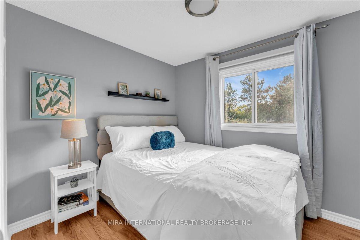 Photo 13 of 113 Martindale Crescent, Brampton, Brampton West — HOMEH