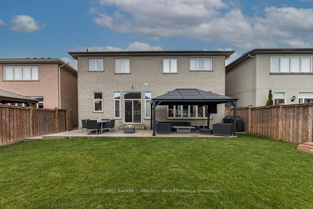 Photo 26 of 51 Weaver Drive, Hamilton, Meadowlands — HOMEH