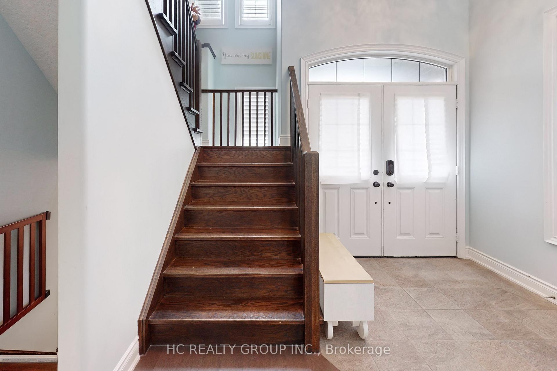 Photo 3 of 20 Britannic Lane, Barrie, Innis-Shore — HOMEH