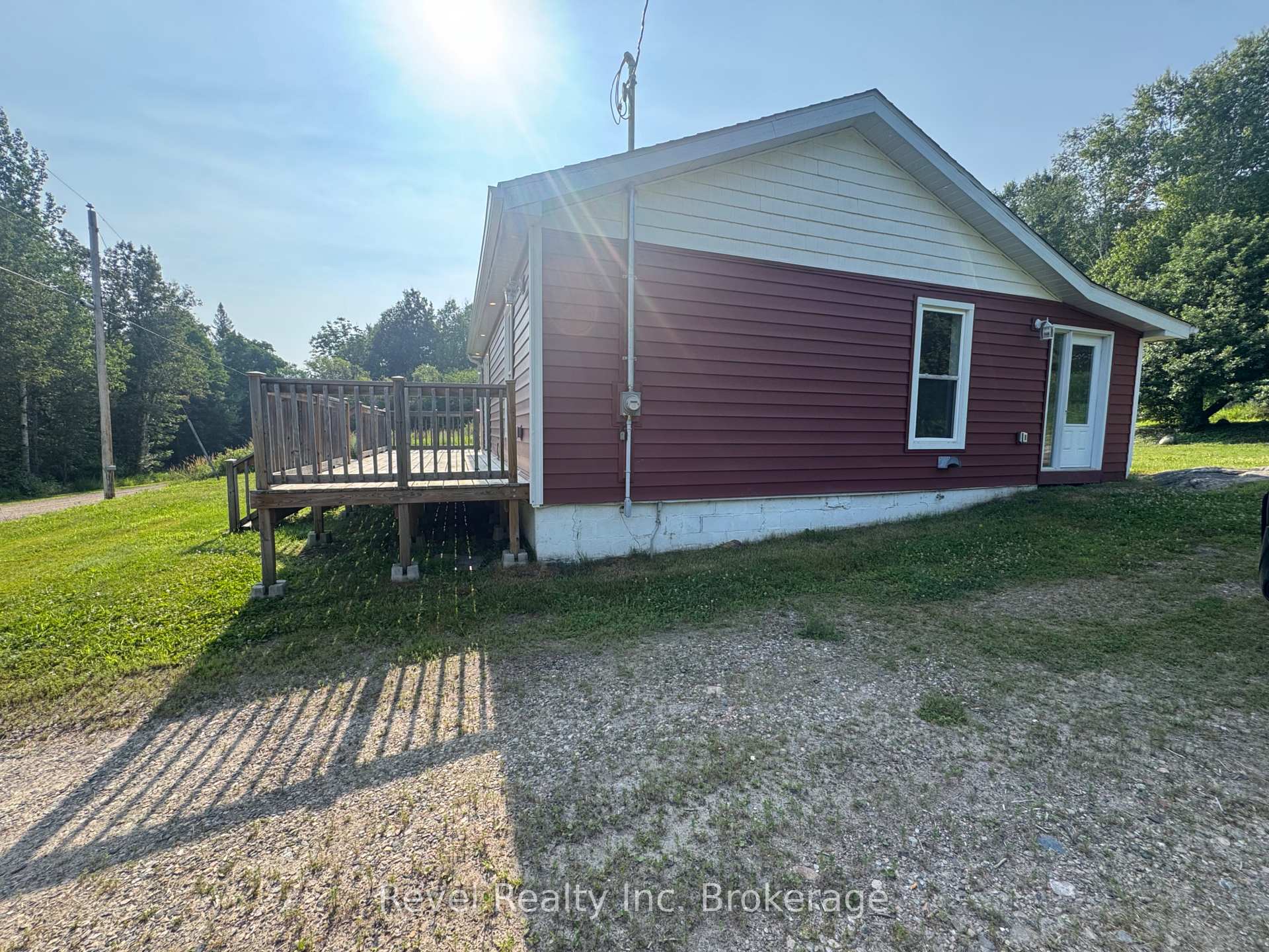 Photo 4 of 38 Montreuil Road, Mattawan — HOMEH