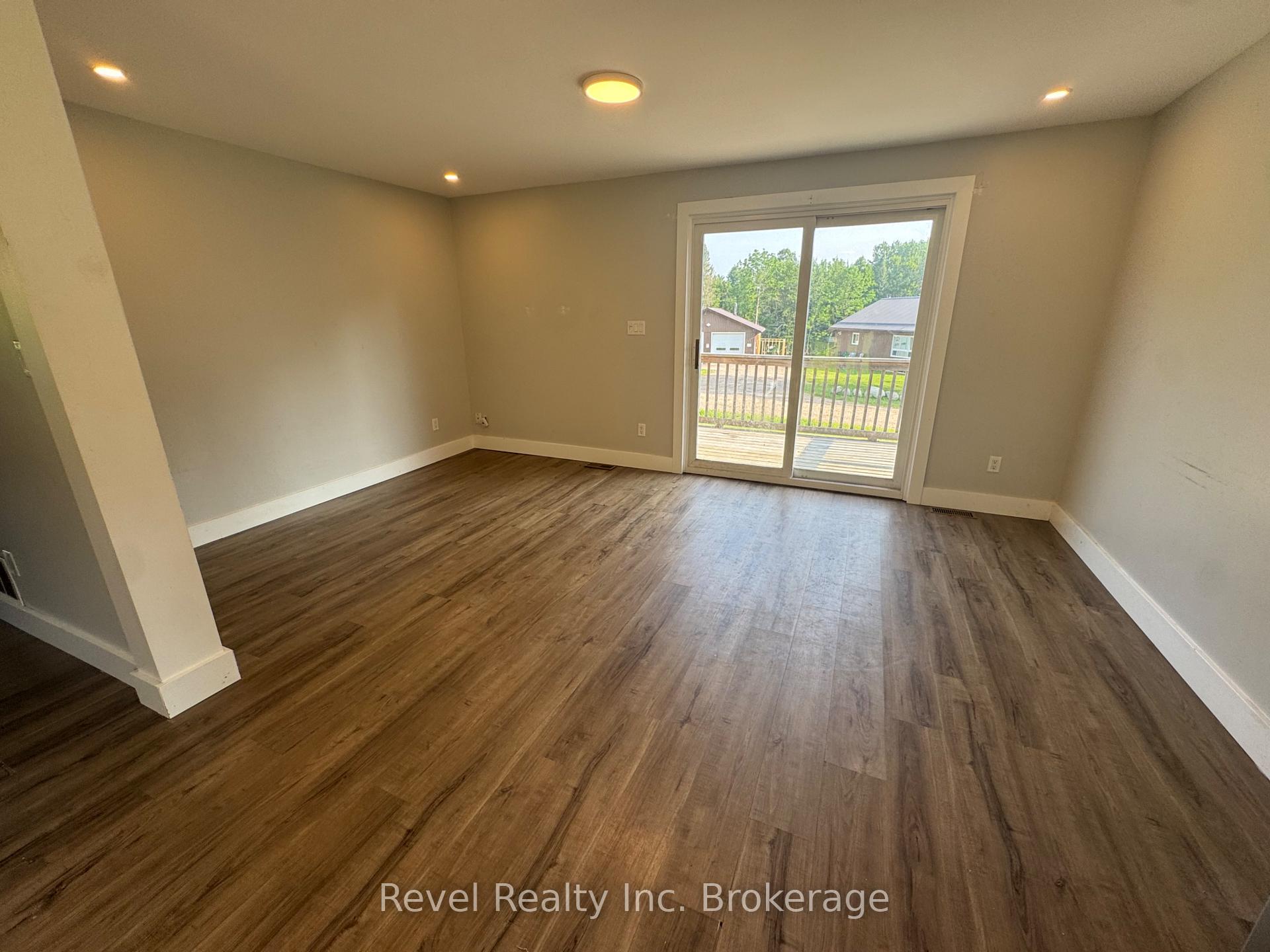 Photo 24 of 38 Montreuil Road, Mattawan — HOMEH