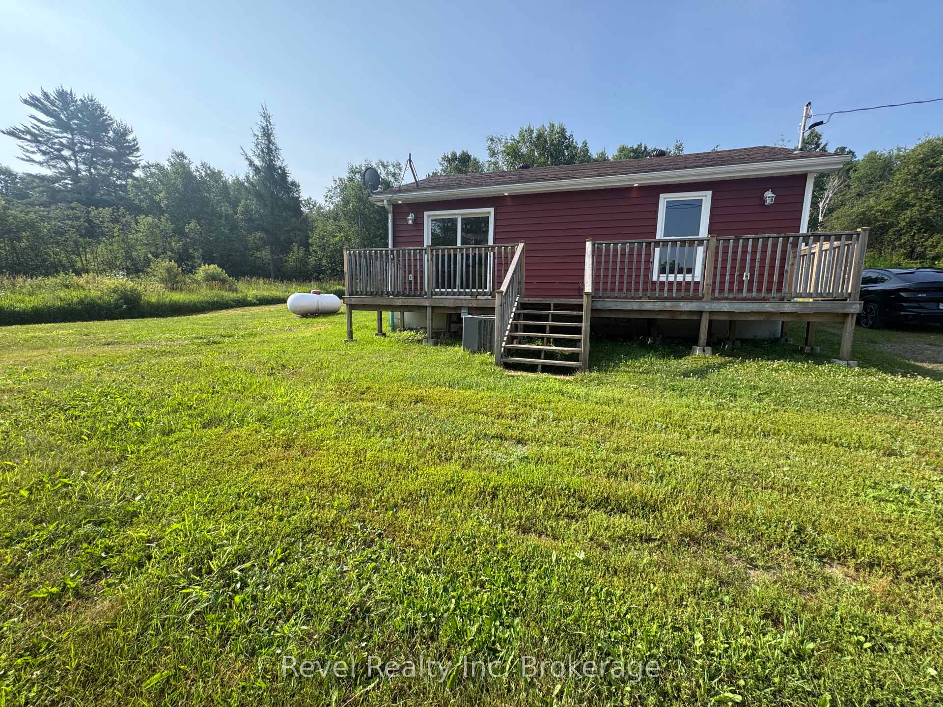 Photo 27 of 38 Montreuil Road, Mattawan — HOMEH