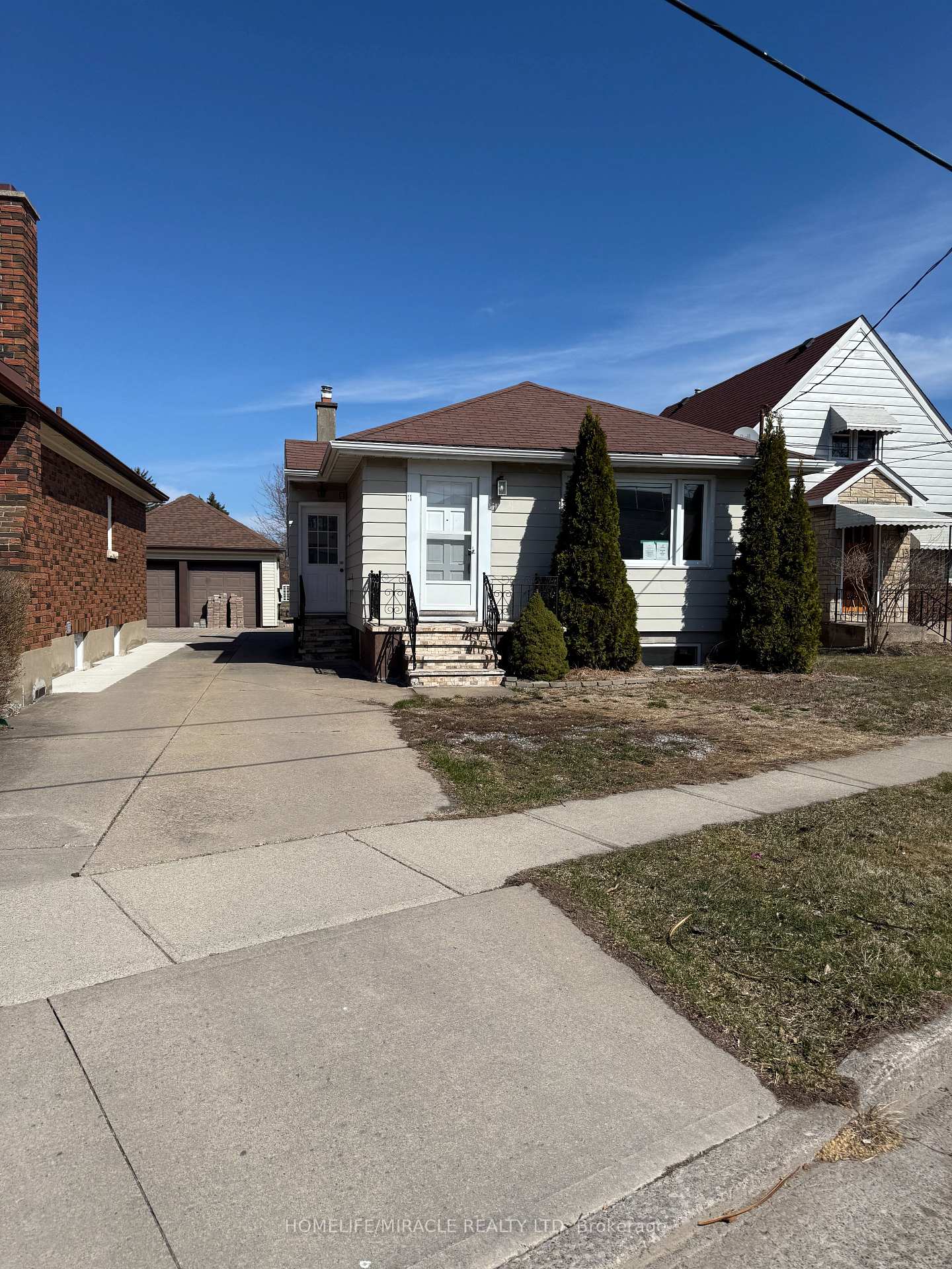 Front of 11 Garnet Street