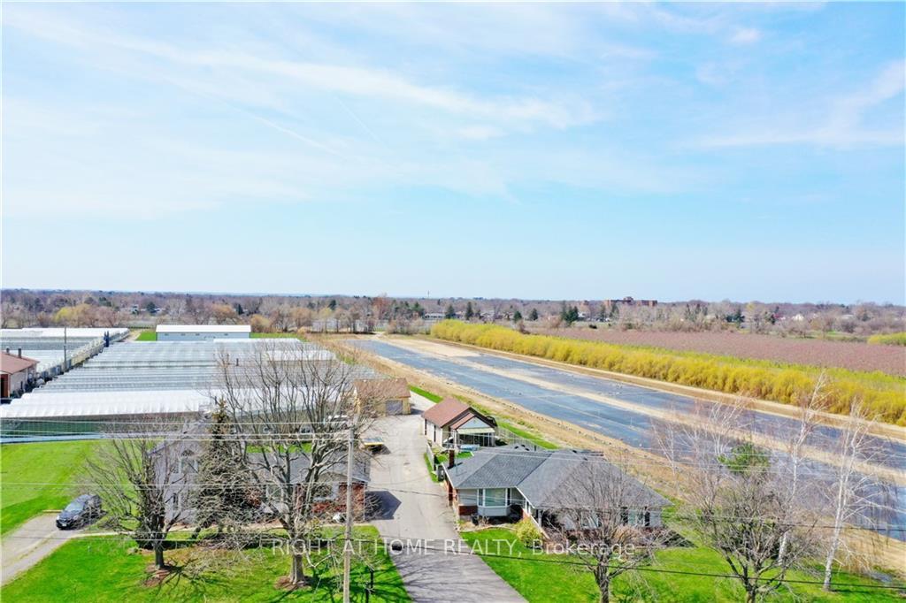 Photo 21 of 234,228 Read Road, St. Catharines, Port Weller — HOMEH