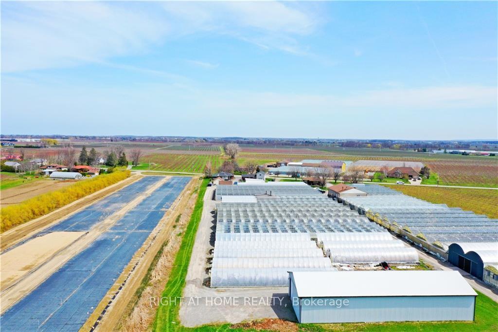 Photo 25 of 234,228 Read Road, St. Catharines, Port Weller — HOMEH