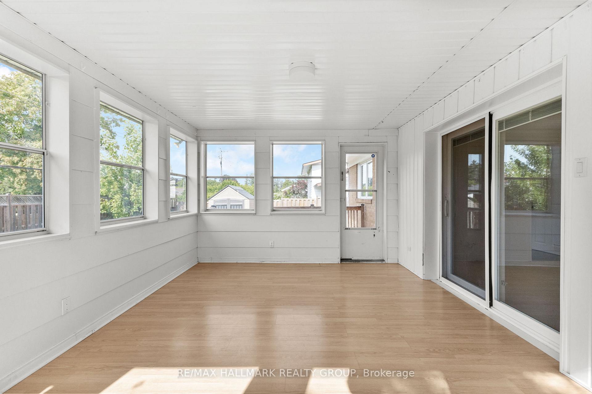 Photo 9 of 19 Rockfield Crescent, Ottawa, Borden Farm/Stewart Farm/Carleton Heights/Parkwood Hills — HOMEH