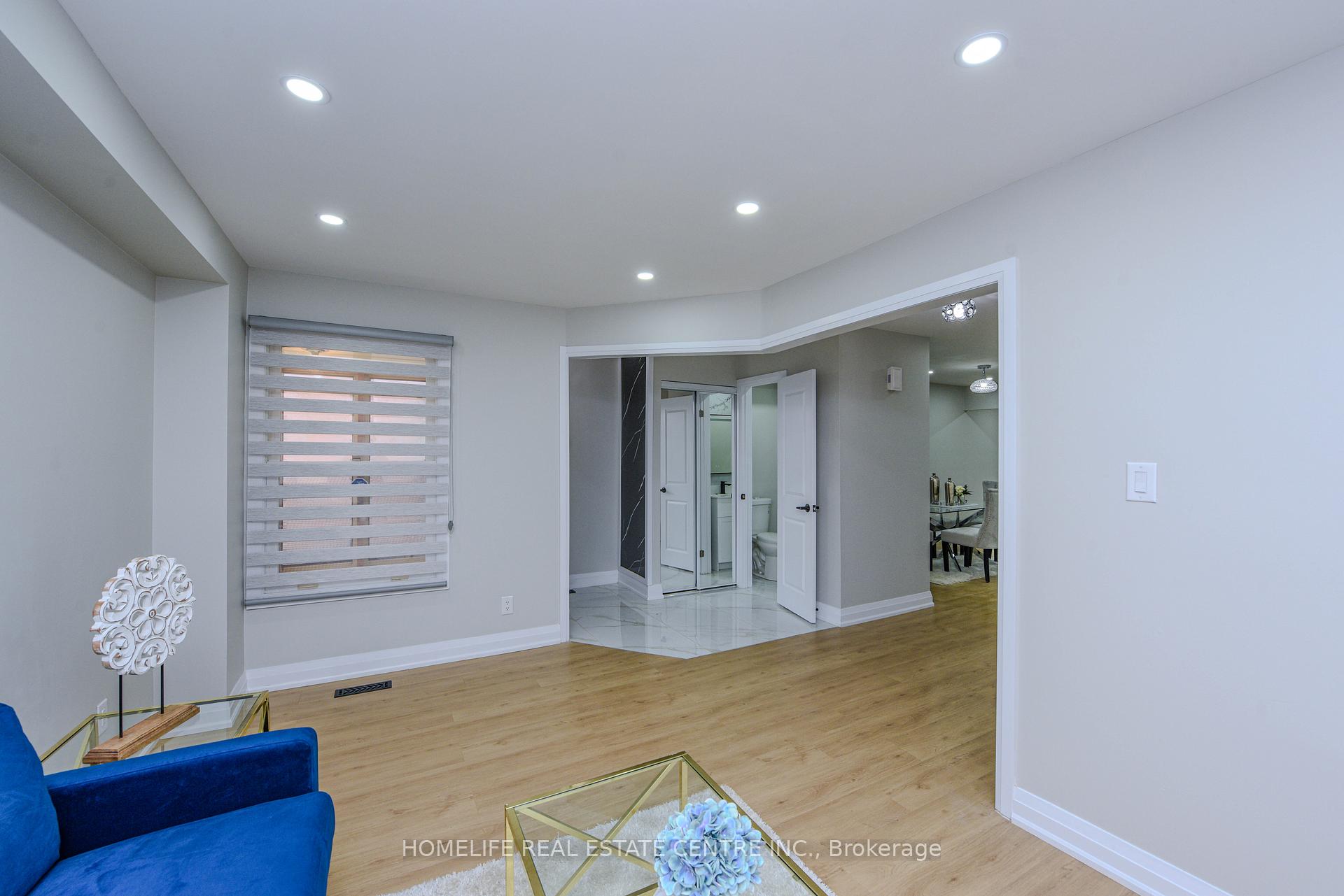 Photo 6 of 48 Dafoe Crescent, Brampton, Fletcher's West — HOMEH