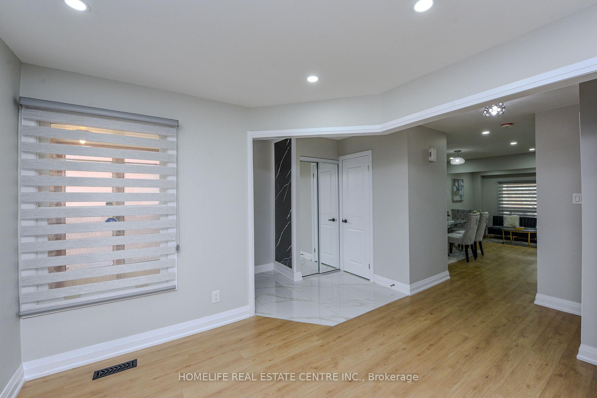 Photo 8 of 48 Dafoe Crescent, Brampton, Fletcher's West — HOMEH