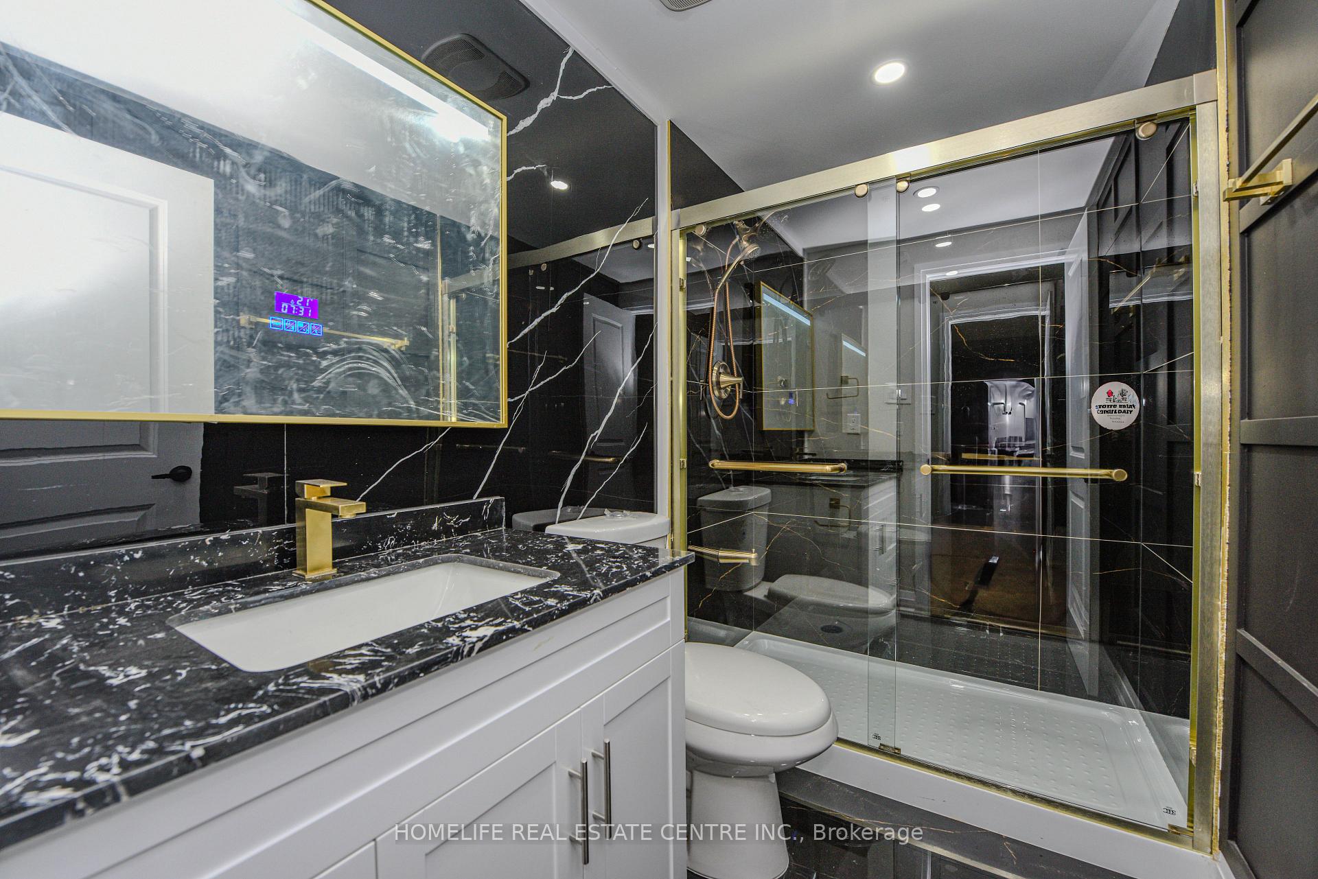 Photo 25 of 48 Dafoe Crescent, Brampton, Fletcher's West — HOMEH