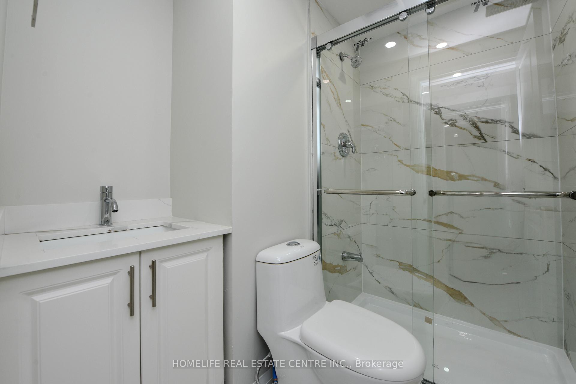 Photo 37 of 48 Dafoe Crescent, Brampton, Fletcher's West — HOMEH