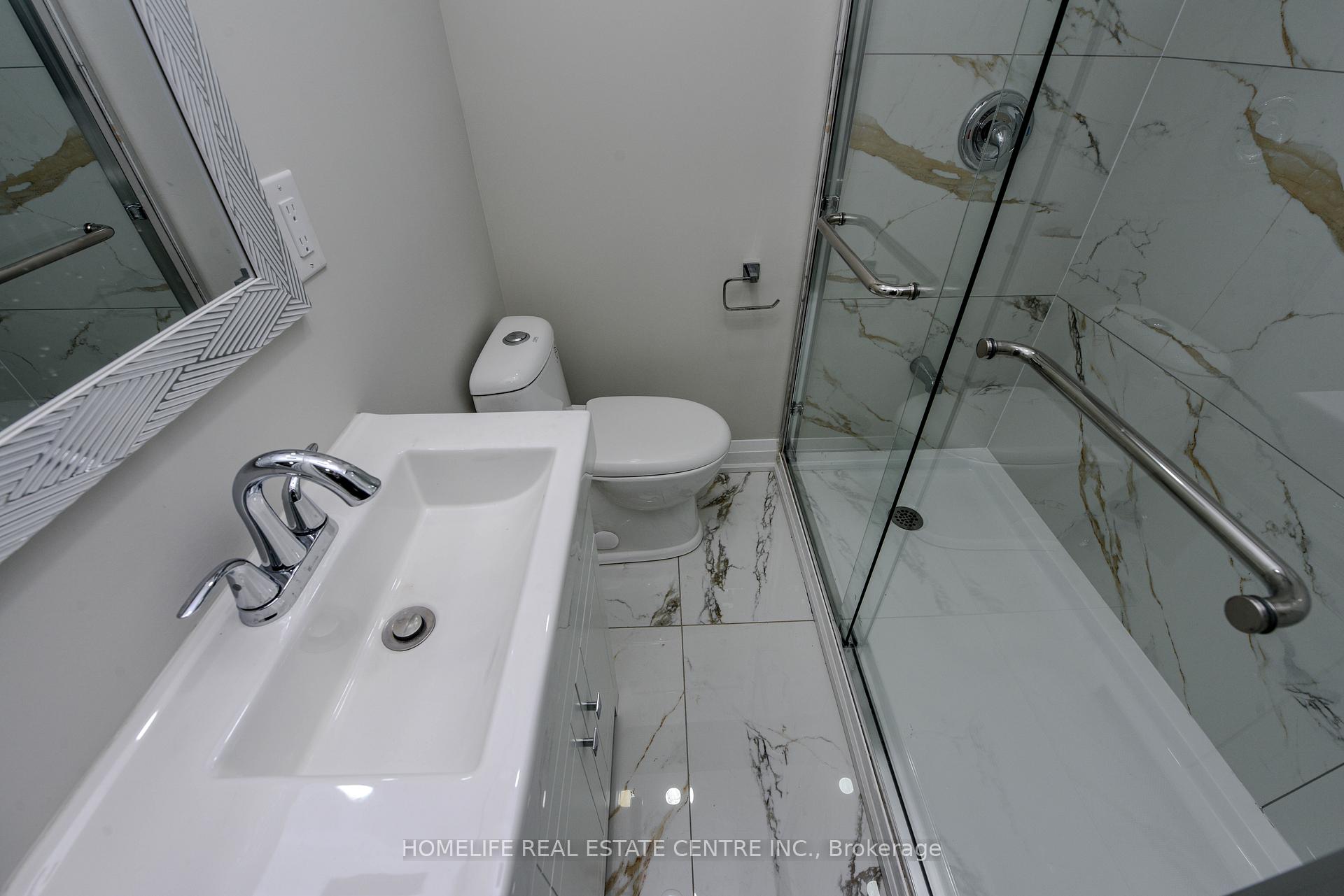 Photo 43 of 48 Dafoe Crescent, Brampton, Fletcher's West — HOMEH