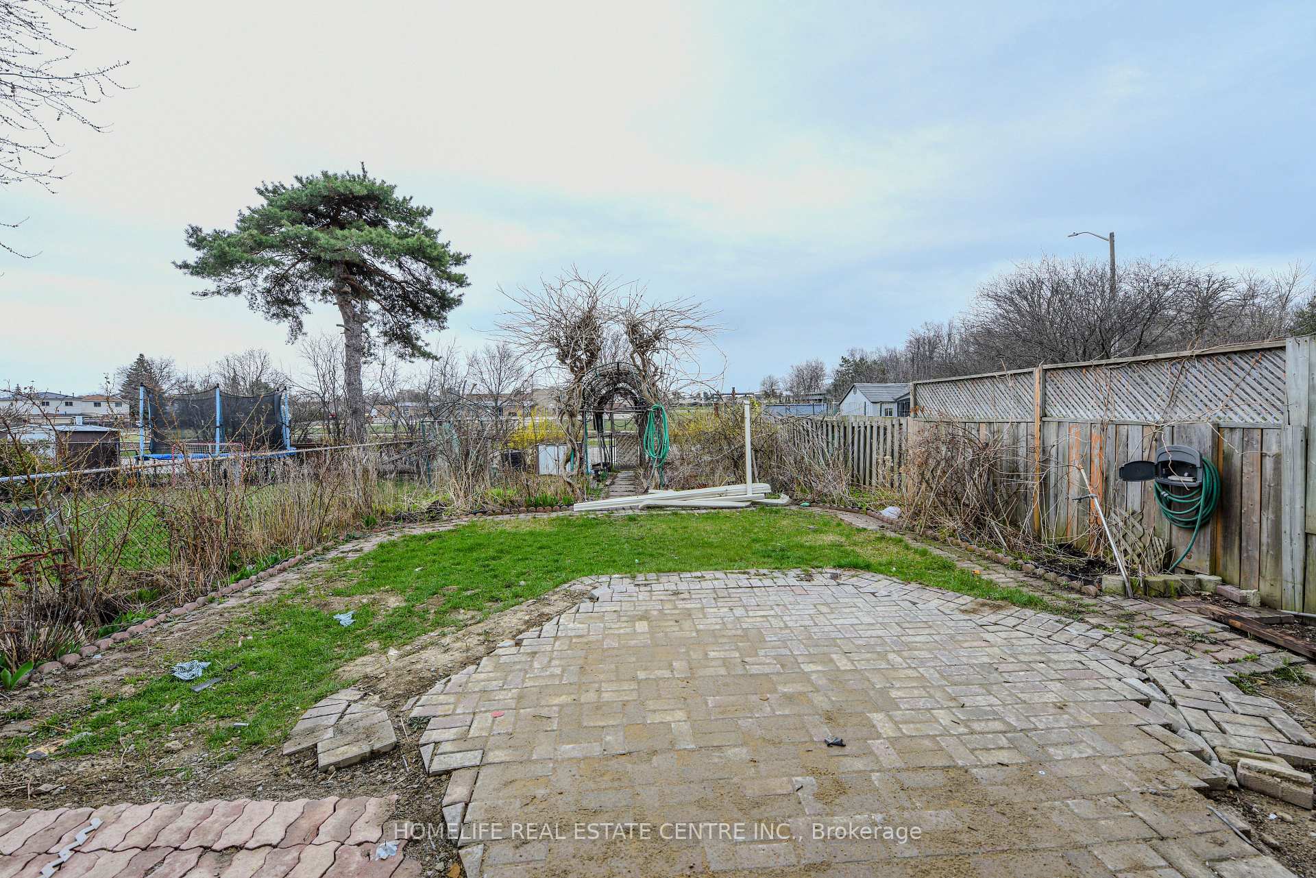 Photo 46 of 48 Dafoe Crescent, Brampton, Fletcher's West — HOMEH