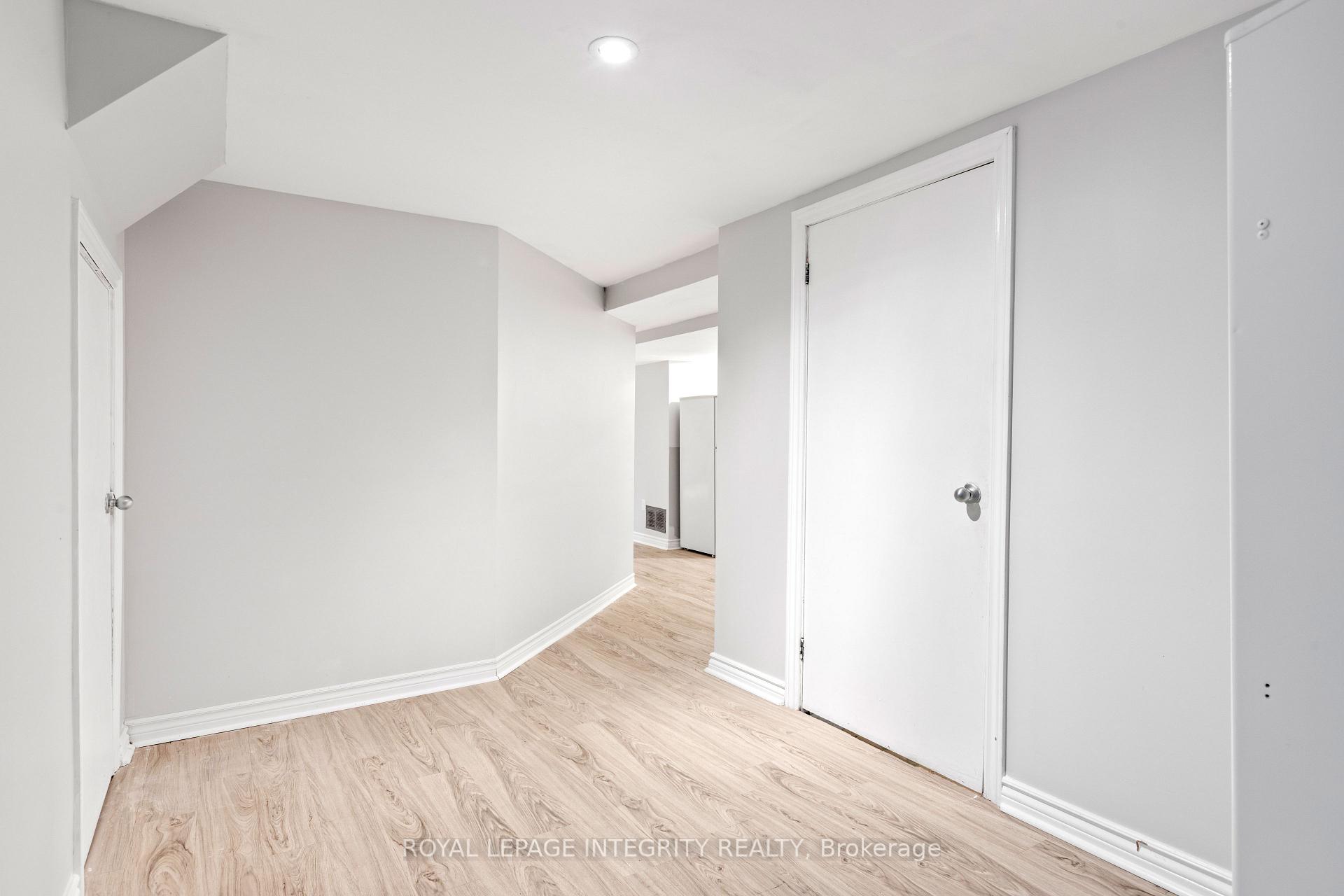 Photo 4 of Unit Basement, 33 Conniston Avenue, Ottawa, Crystal Beach — HOMEH