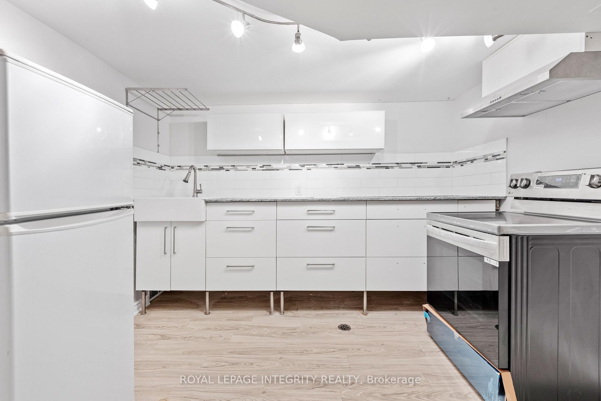 Photo 7 of Unit Basement, 33 Conniston Avenue, Ottawa, Crystal Beach — HOMEH