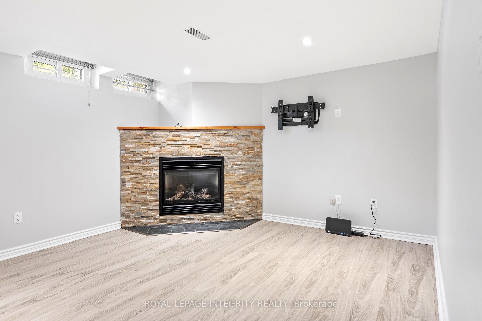 Photo 12 of Unit Basement, 33 Conniston Avenue, Ottawa, Crystal Beach — HOMEH