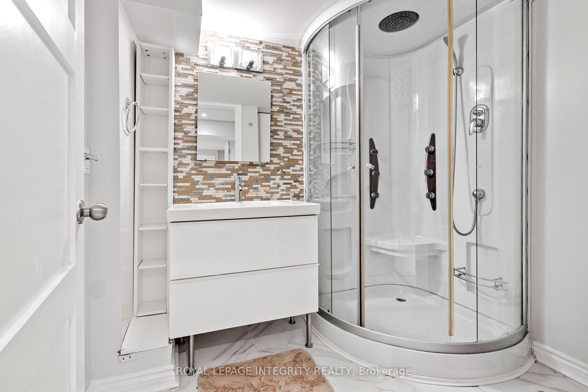 Photo 17 of Unit Basement, 33 Conniston Avenue, Ottawa, Crystal Beach — HOMEH