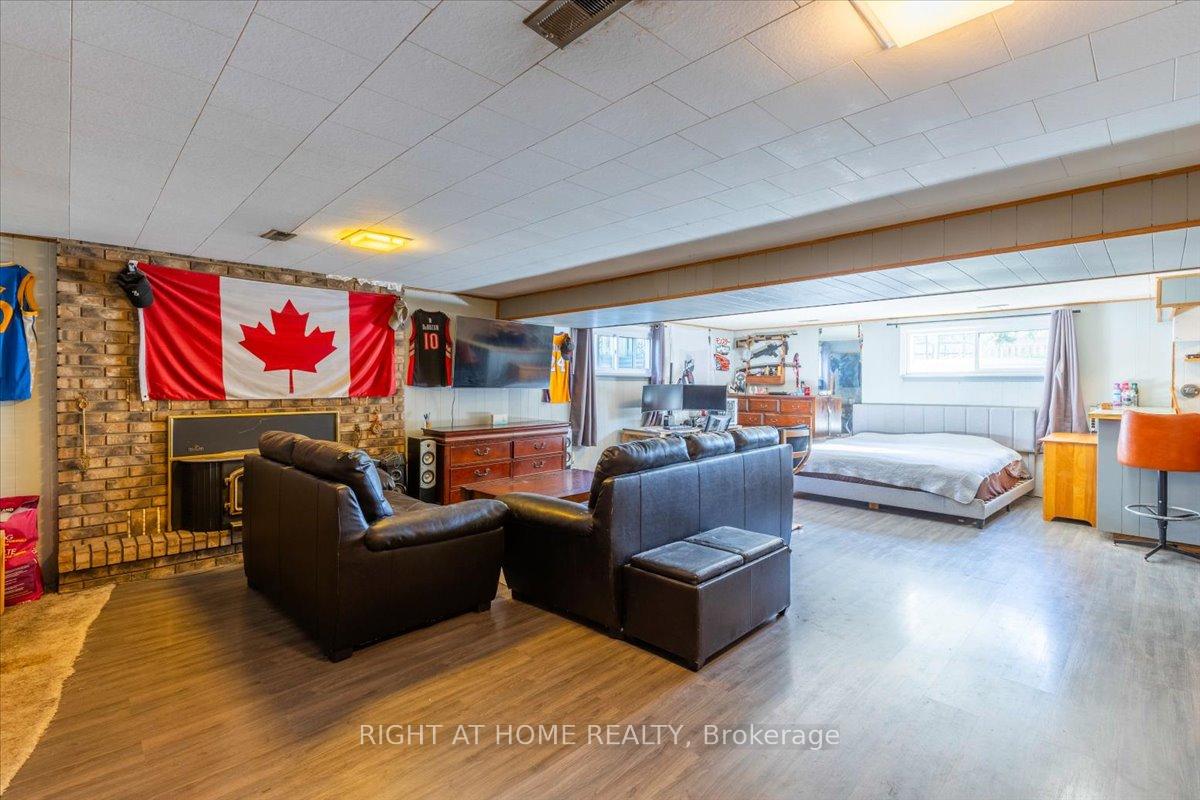 Photo 24 of 569 Mapleview Drive E, Barrie, Painswick South — HOMEH