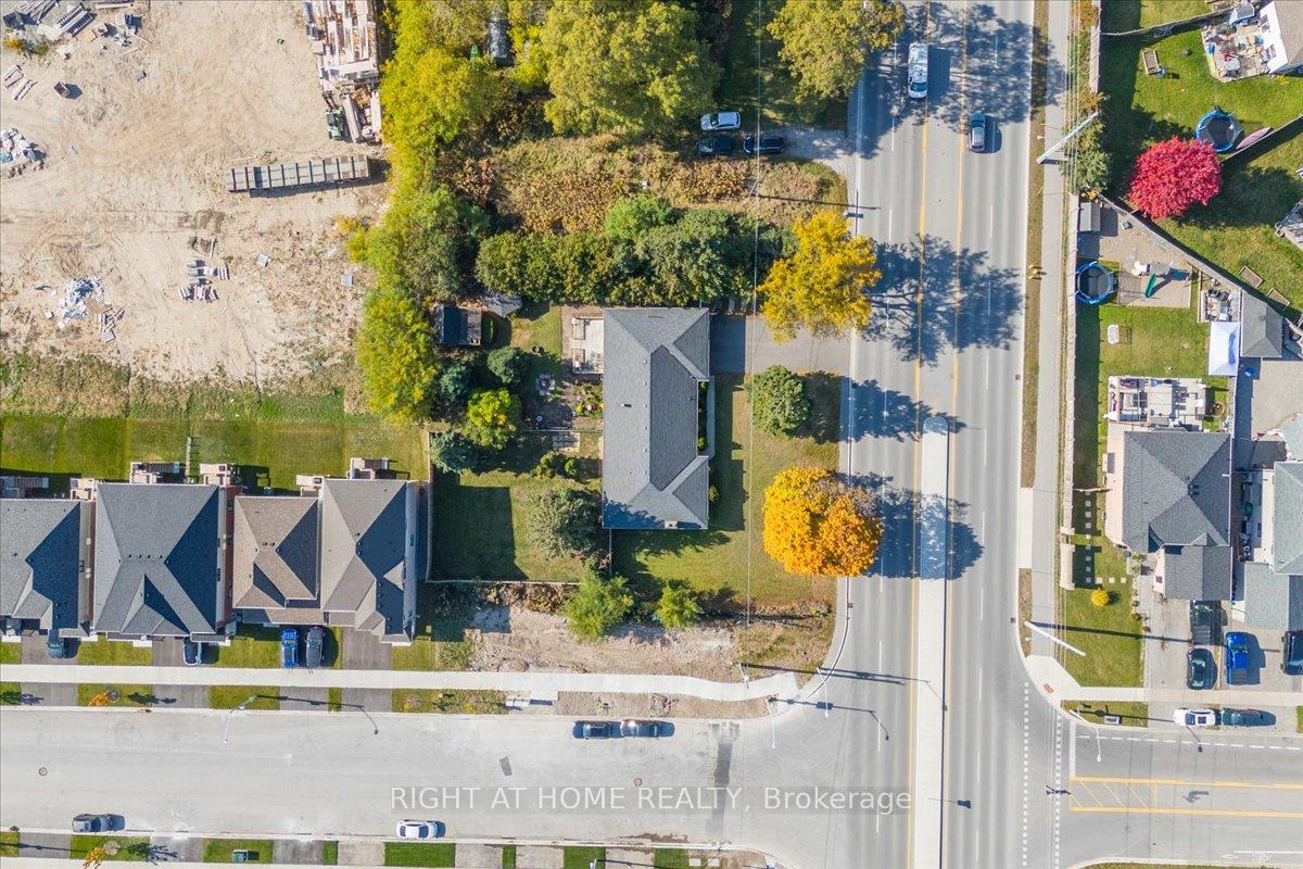 Photo 30 of 569 Mapleview Drive E, Barrie, Painswick South — HOMEH