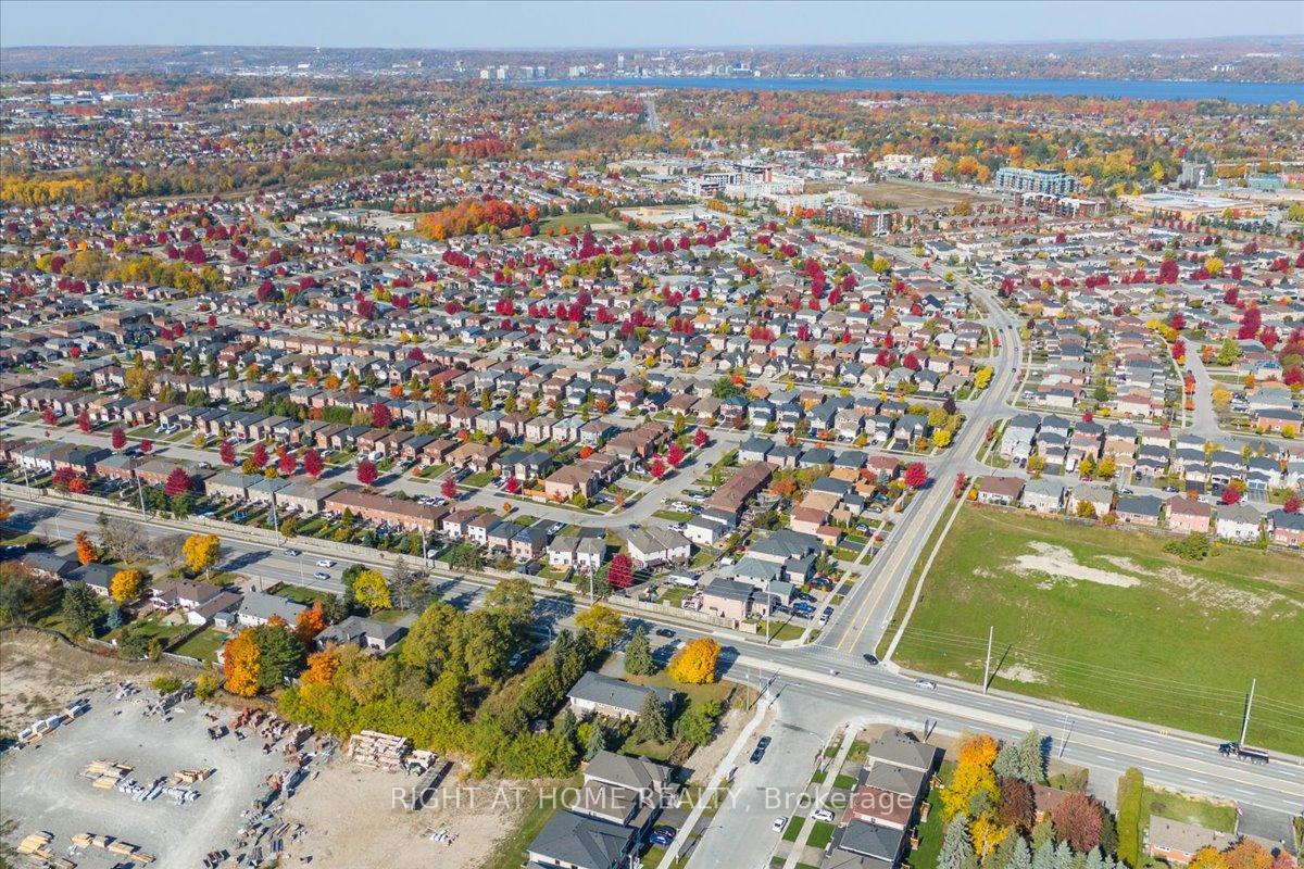 Photo 32 of 569 Mapleview Drive E, Barrie, Painswick South — HOMEH