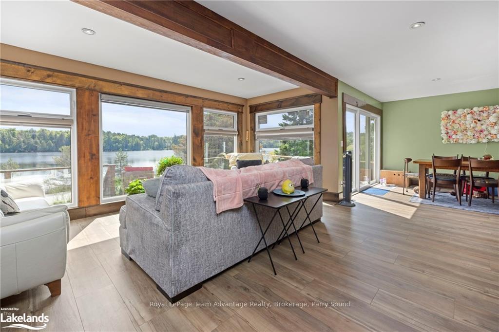 Photo 11 of 12 Lakeshore Road, McKellar — HOMEH