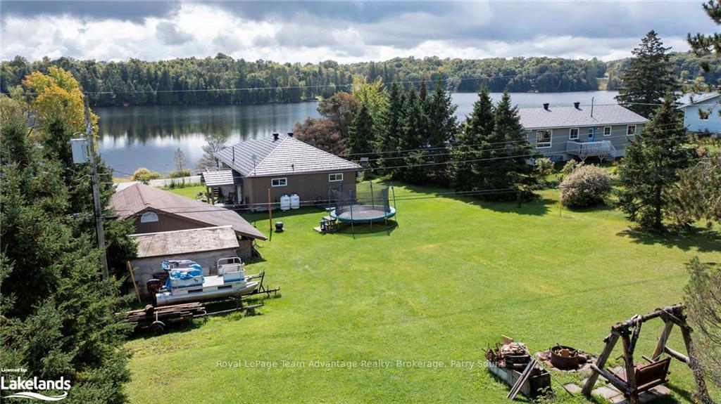 Photo 32 of 12 Lakeshore Road, McKellar — HOMEH
