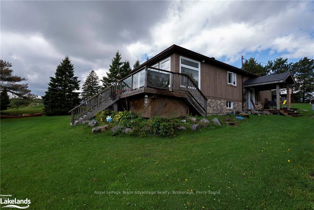 Photo 35 of 12 Lakeshore Road, McKellar — HOMEH