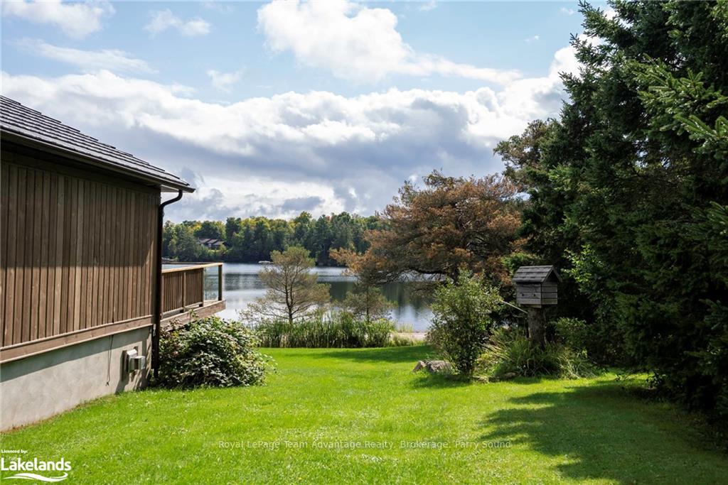 Photo 39 of 12 Lakeshore Road, McKellar — HOMEH