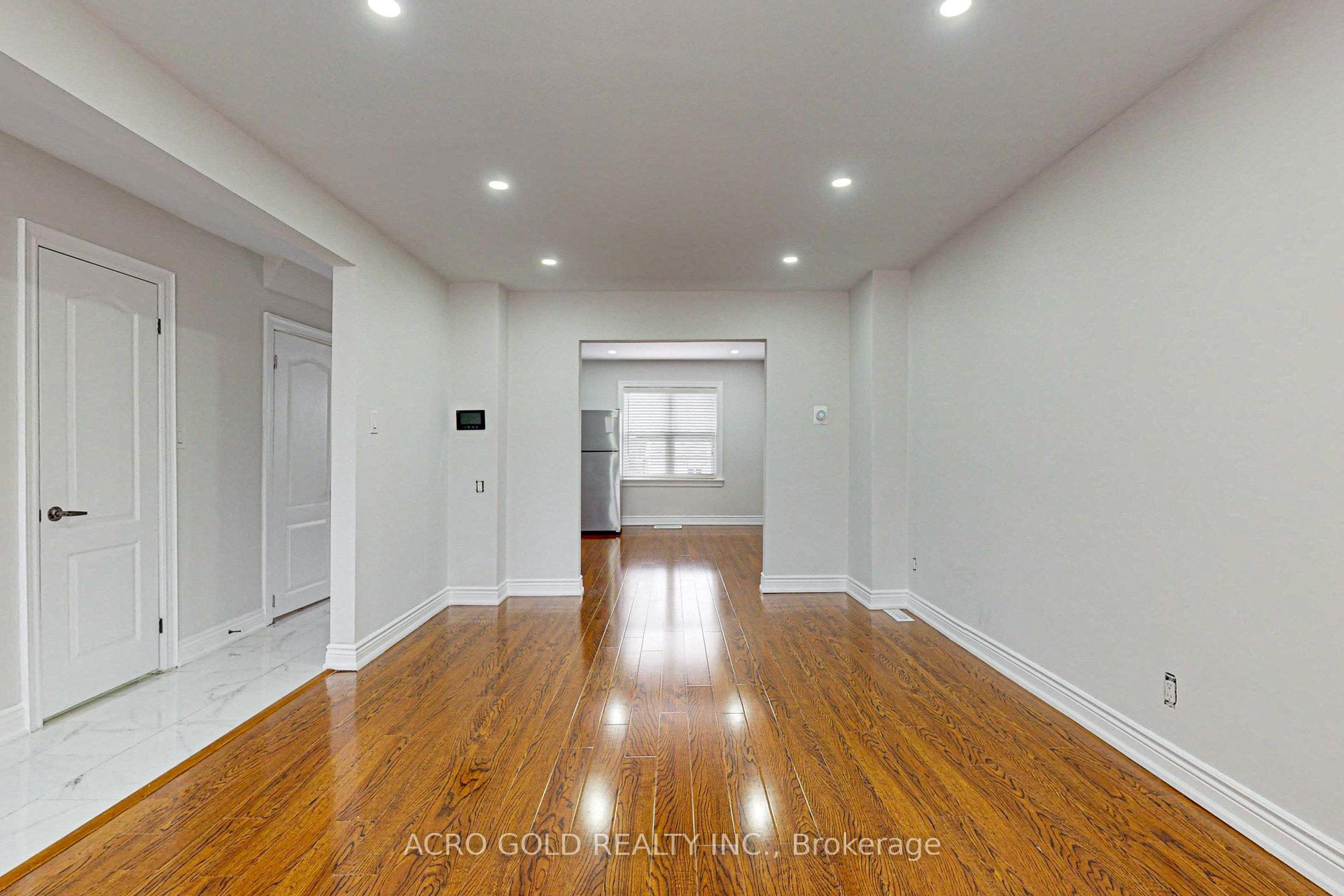 Photo 5 of 192 Wentworth Street S, Hamilton, Stinson — HOMEH