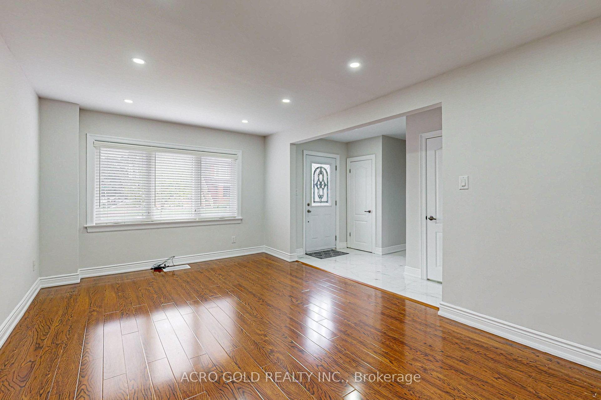 Photo 7 of 192 Wentworth Street S, Hamilton, Stinson — HOMEH