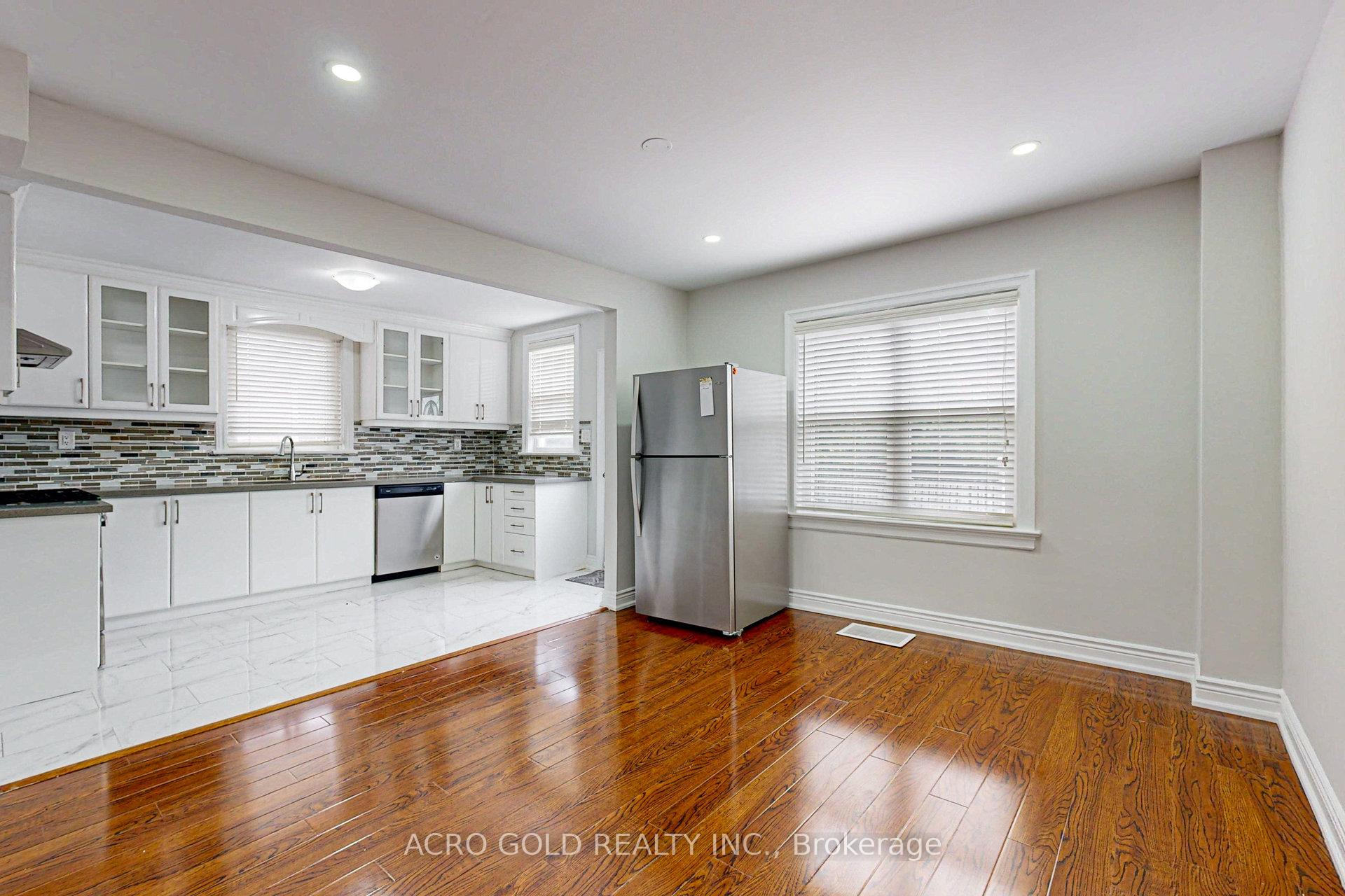 Photo 9 of 192 Wentworth Street S, Hamilton, Stinson — HOMEH