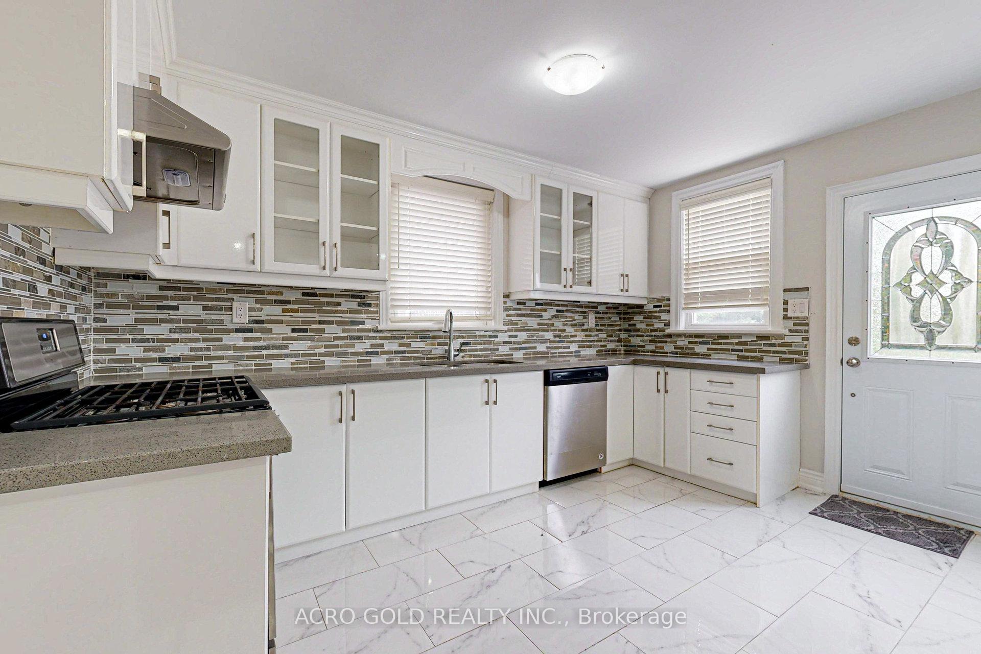 Photo 11 of 192 Wentworth Street S, Hamilton, Stinson — HOMEH