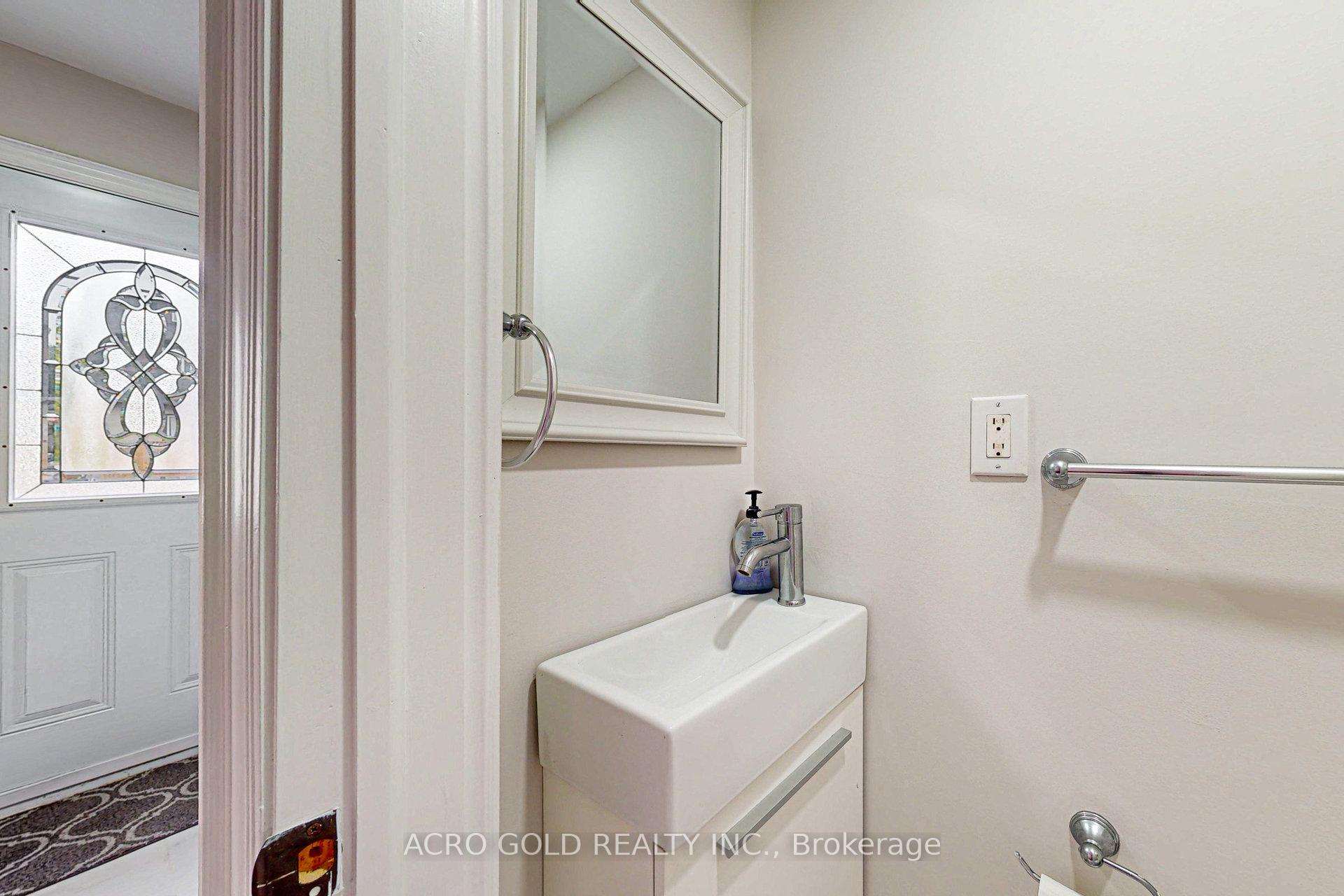 Photo 15 of 192 Wentworth Street S, Hamilton, Stinson — HOMEH
