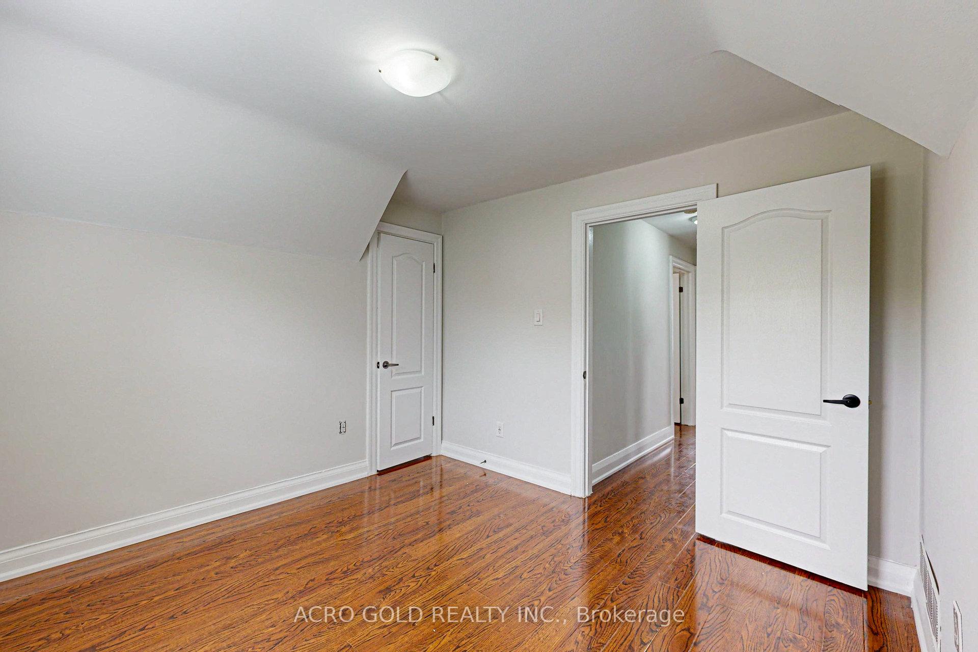 Photo 26 of 192 Wentworth Street S, Hamilton, Stinson — HOMEH