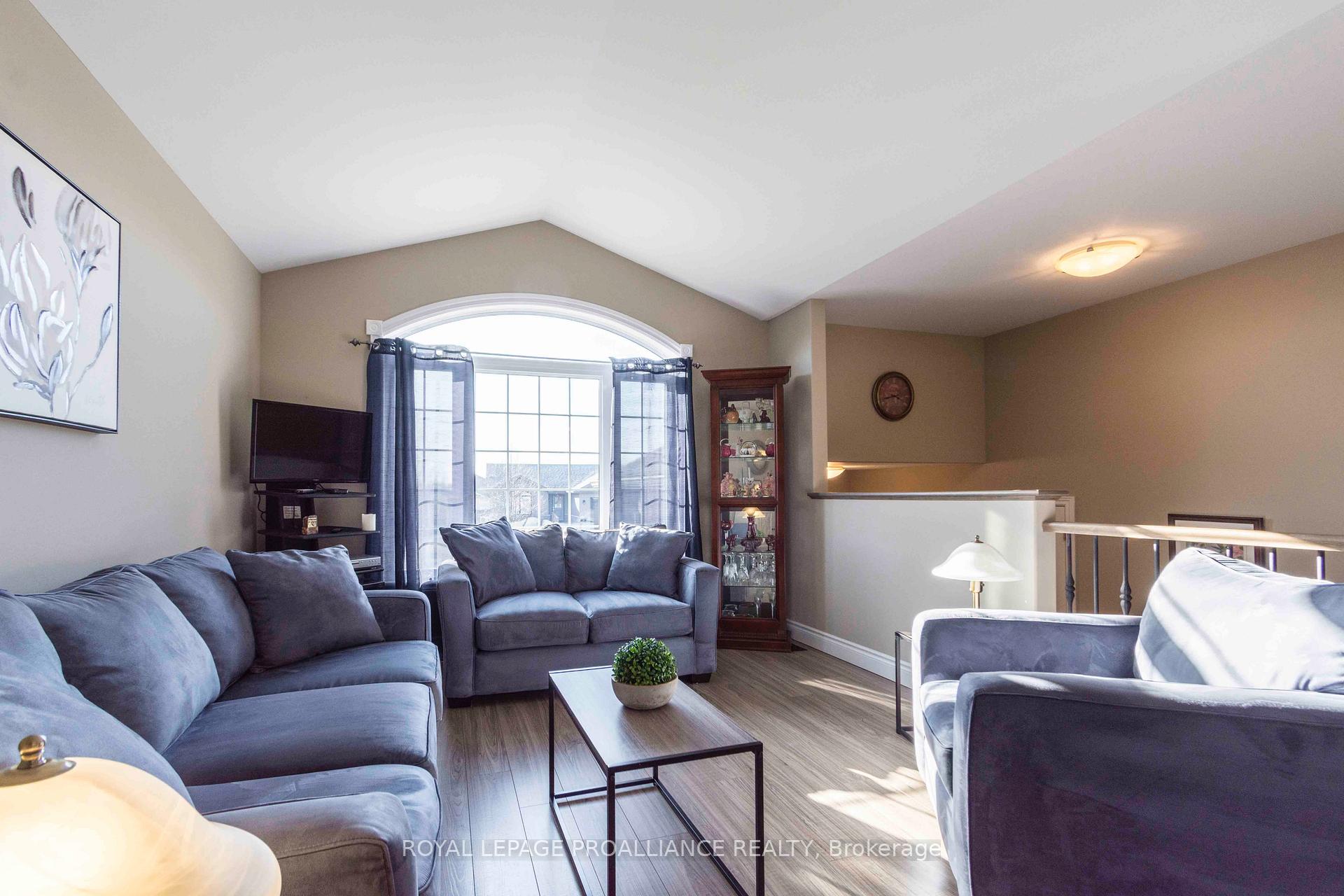Photo 14 of 17 Pier Drive, Brighton — HOMEH